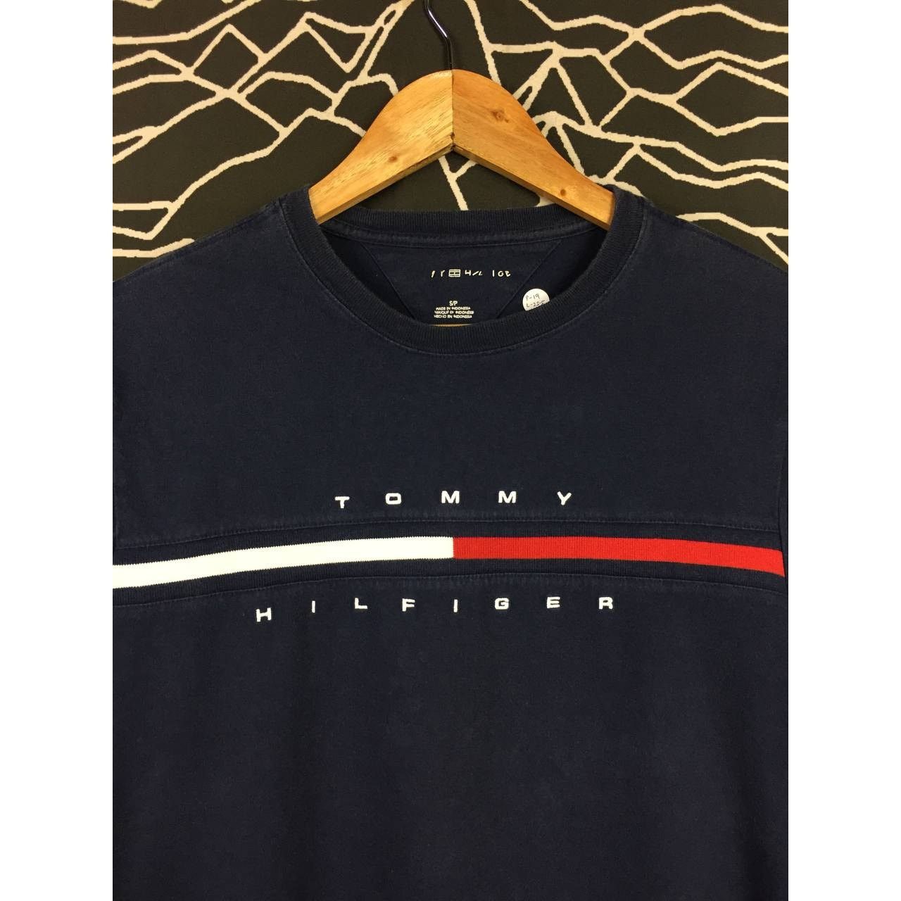 Tommy Hilfiger × Vintage Tommy Hilfiger Flag Logo Spell Out Longsleeve Tee Size US S / EU 44-46 / 1 - 3 Thumbnail
