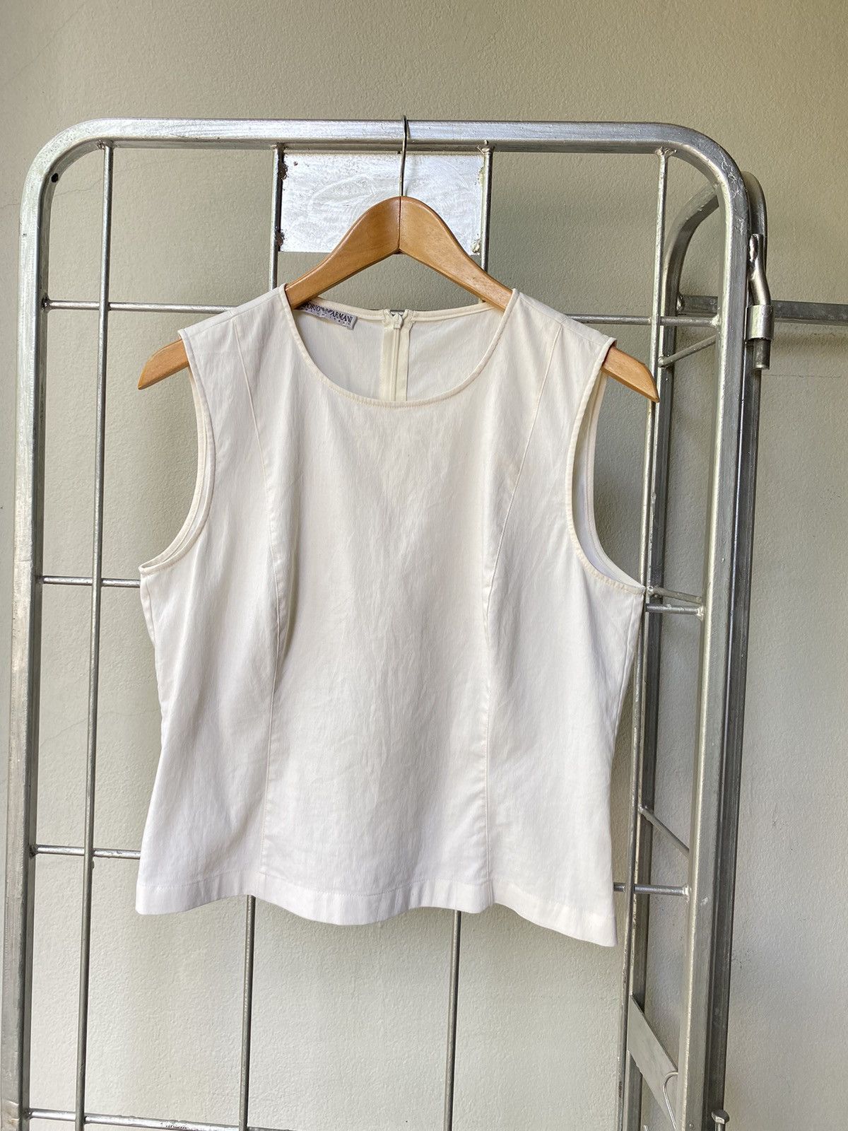 Emporio Armani Emporio Armani sleeveless white blouse Size ONE SIZE - 5 Thumbnail