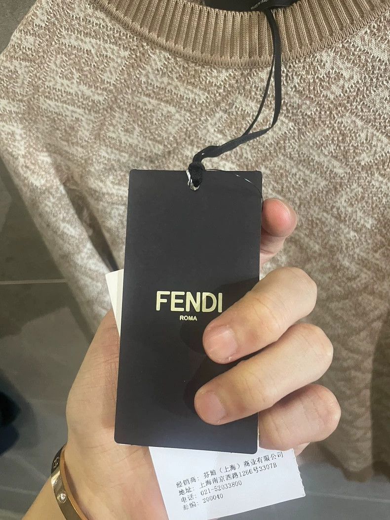 Fendi Fendi Wool Sweater with 3D Pattern Size US L / EU 52-54 / 3 - 3 Thumbnail