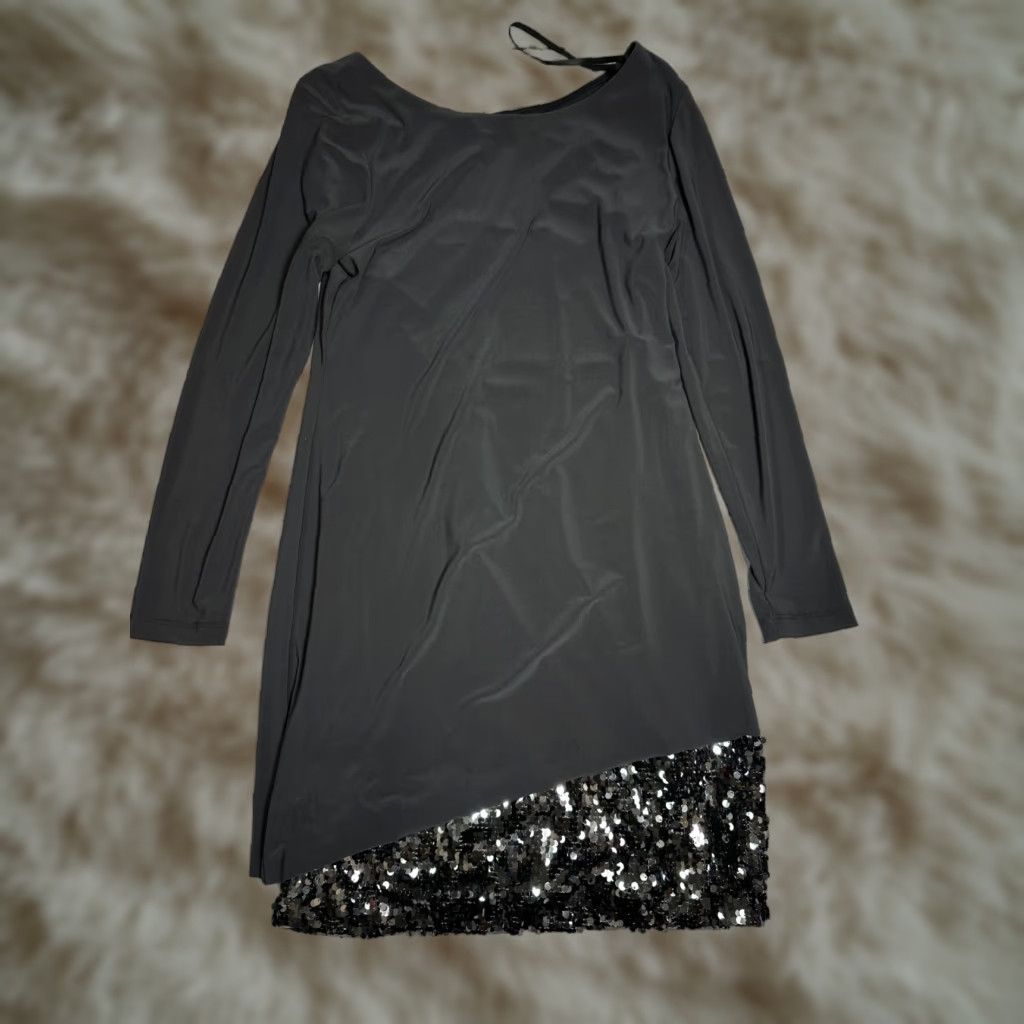 Vintage Betsy & Adam Gray Bodycon Mini Dress Long Sleeve Layered Sequins Cocktail Sz 8 NWT Fashion Womens Holiday Party Dress Size M / US 6-8 / IT 42-44 - 1 Thumbnail