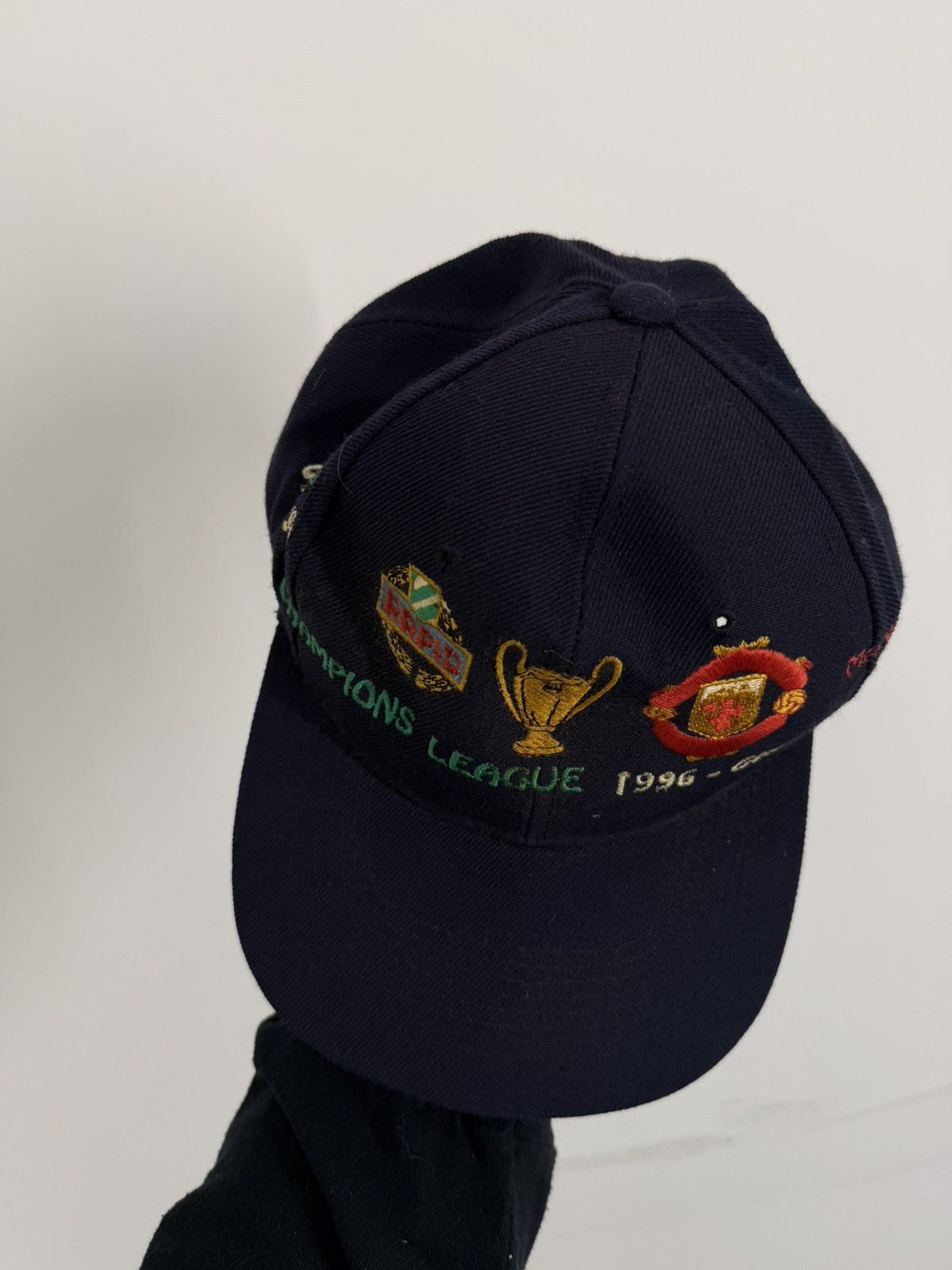 Vintage Vintage 1996 Champions League Rapid Wien vsManchester United Size ONE SIZE - 9 Thumbnail