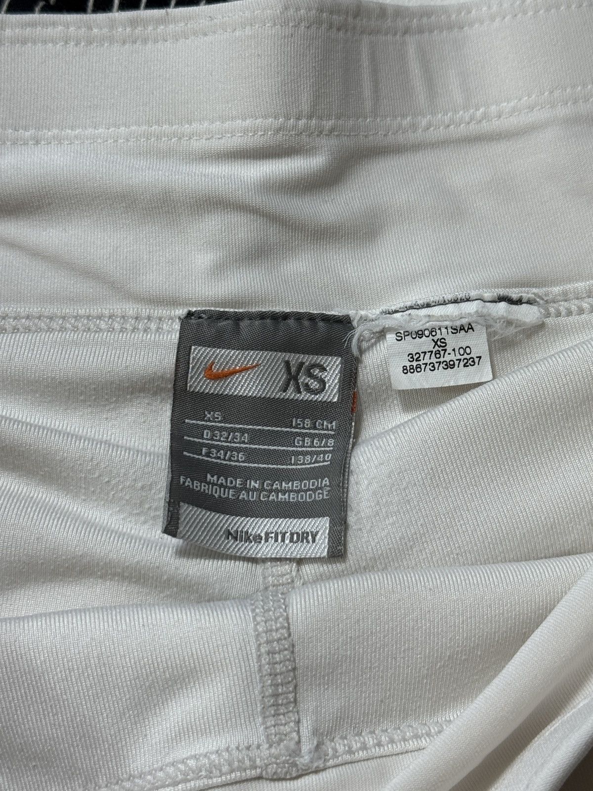 Nike VINTAGE NIKE 2000s SPORTSWEAR MINI SHORTS Size 28" / US 6 / IT 42 - 6 Thumbnail