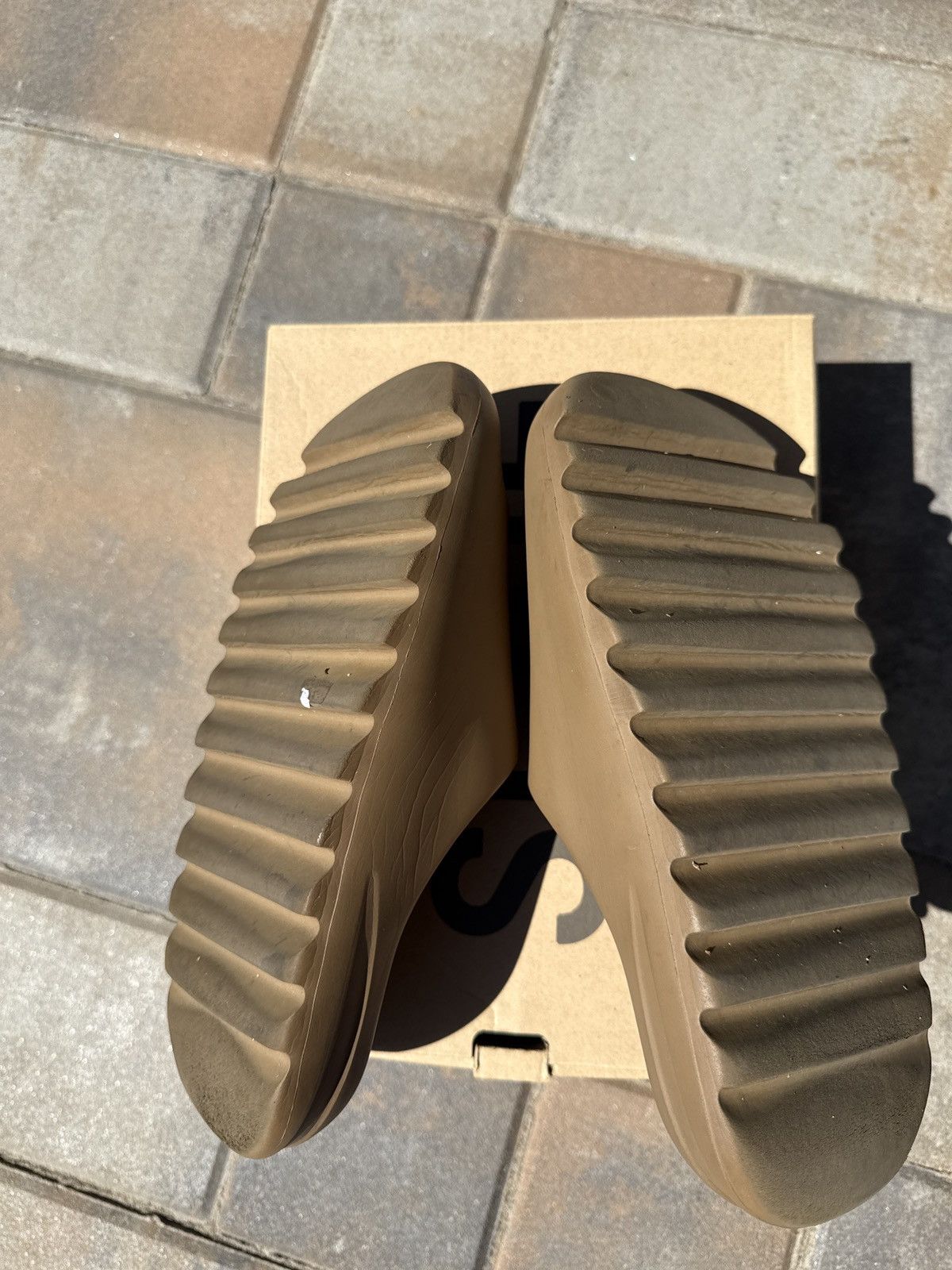 Yeezy Earth Brown Yeezy Slides Size 9 Size US 9 / EU 42 - 2 Thumbnail