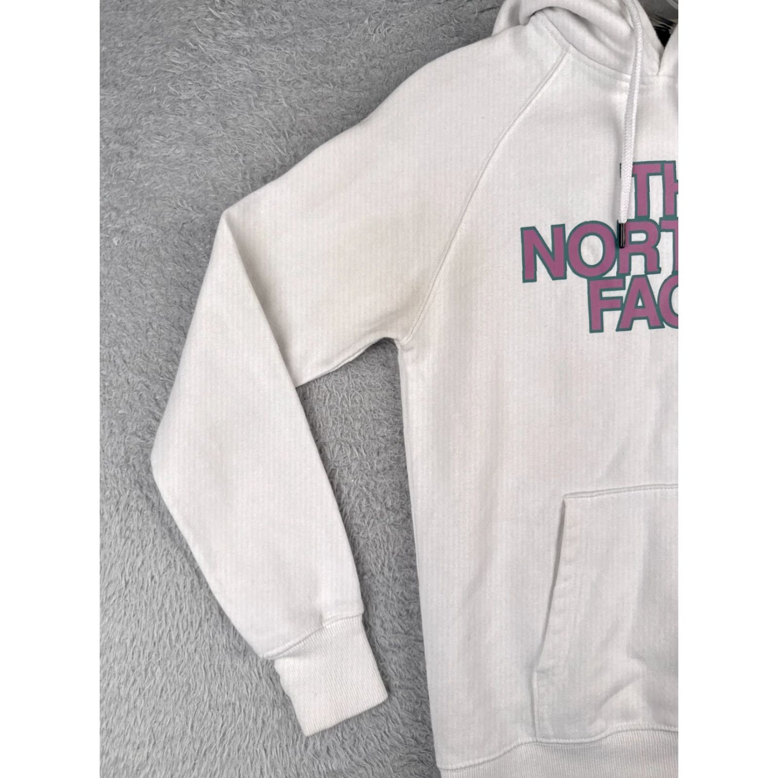 The North Face VINTAGE The North Face Hoodie Womens XS White Pullover Logo Pocket Regular Size XS Blues? (Note: Ensure no extra text) Size XS / US 0-2 / IT 36-38 - 3 Thumbnail