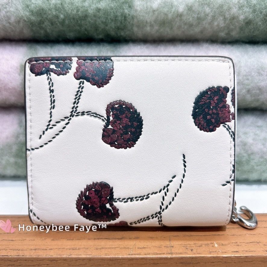 Coach Snap Wallet With Cherry Print CDF19 Size ONE SIZE - 4 Thumbnail
