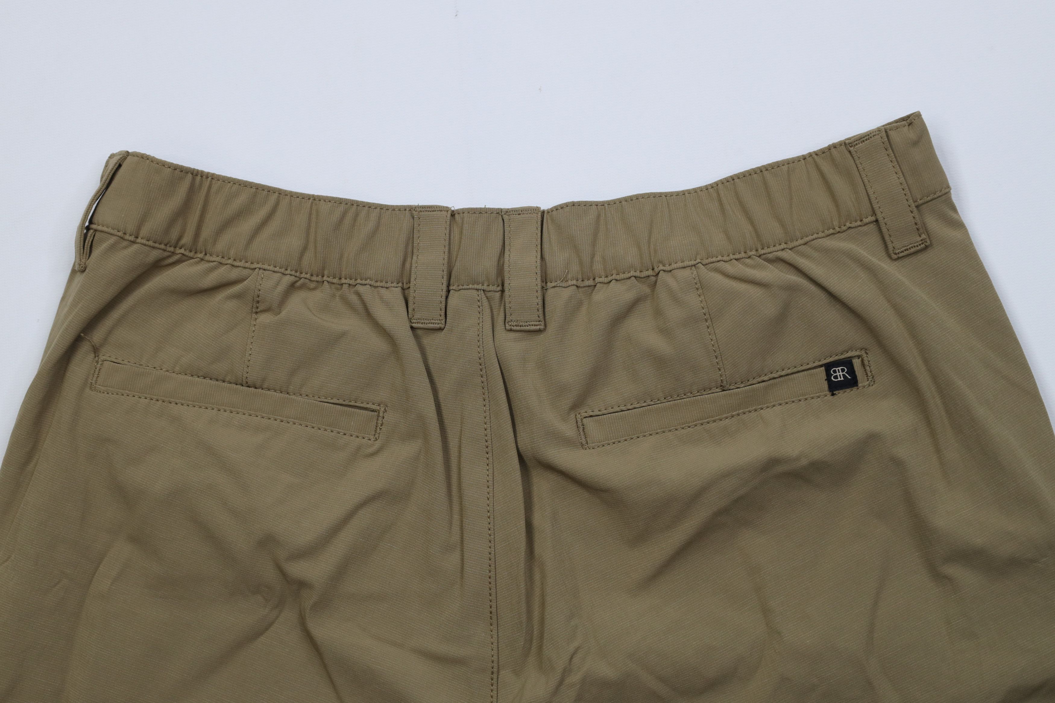 Banana Republic Banana Republic Tech Knit Above Knee Chino Shorts Beige Size US 34 / EU 50 - 8 Thumbnail