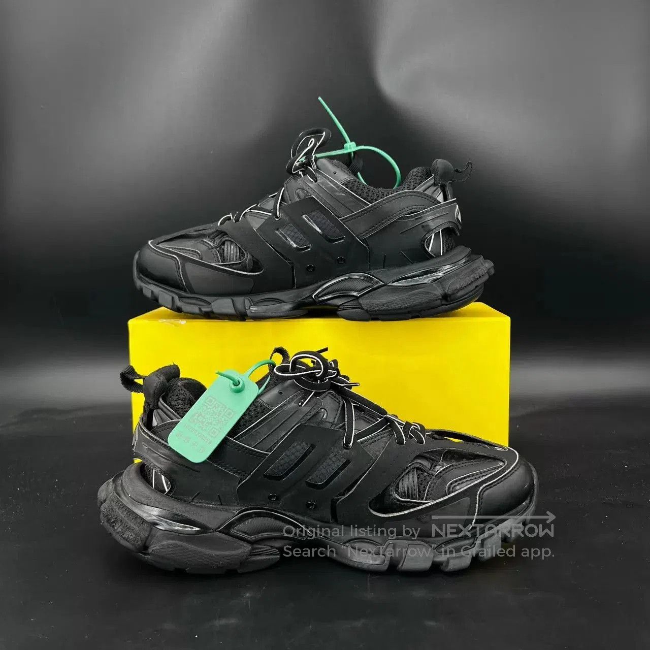 Balenciaga Black Low-Top Sneakers Size 8. Size US 8 / EU 41 - 3 Thumbnail