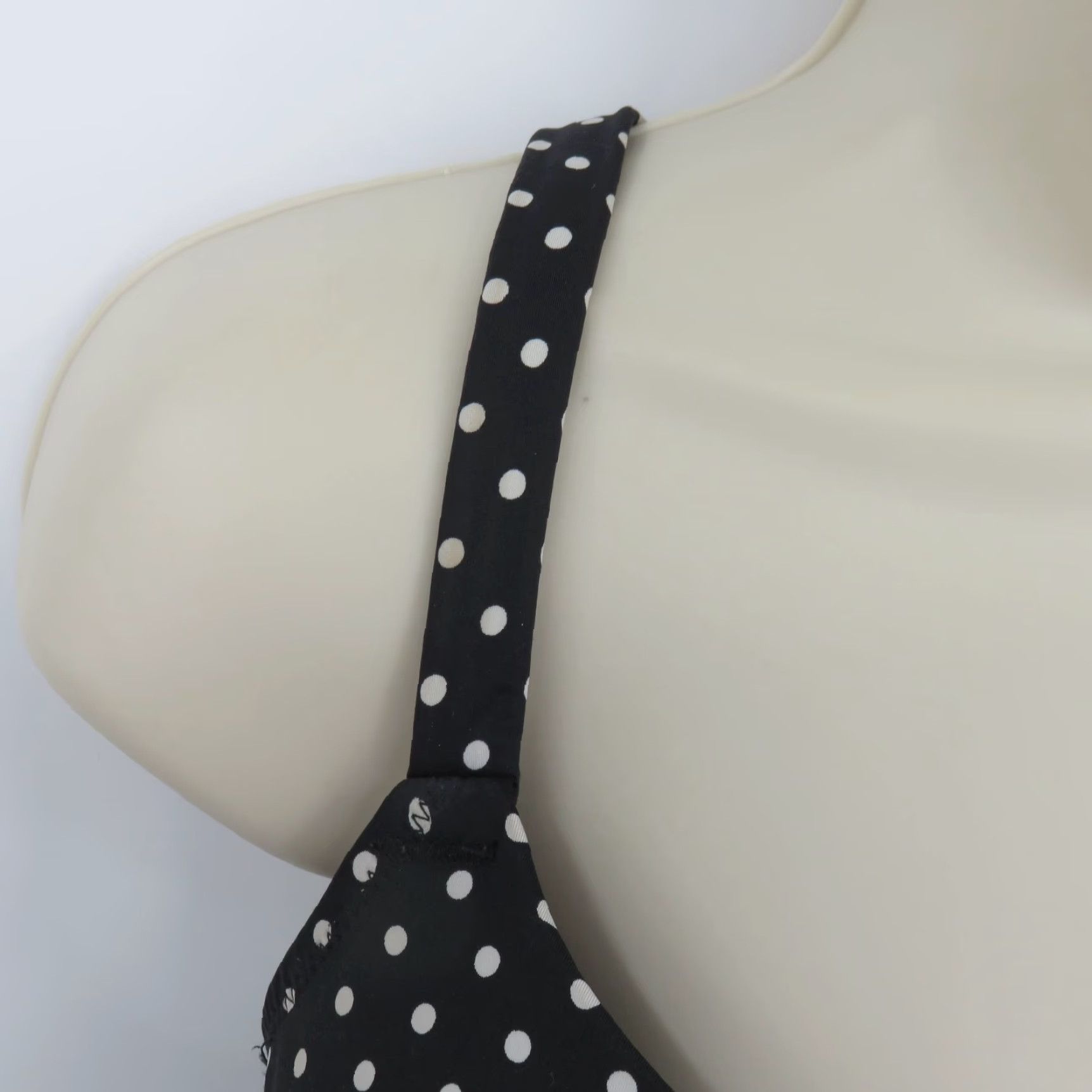 Vintage Cacique Bra Full Coverage Underwire 38DDD Black White Polka Dot T-Shirt Bra Plus Size Womens Size ONE SIZE - 2 Thumbnail