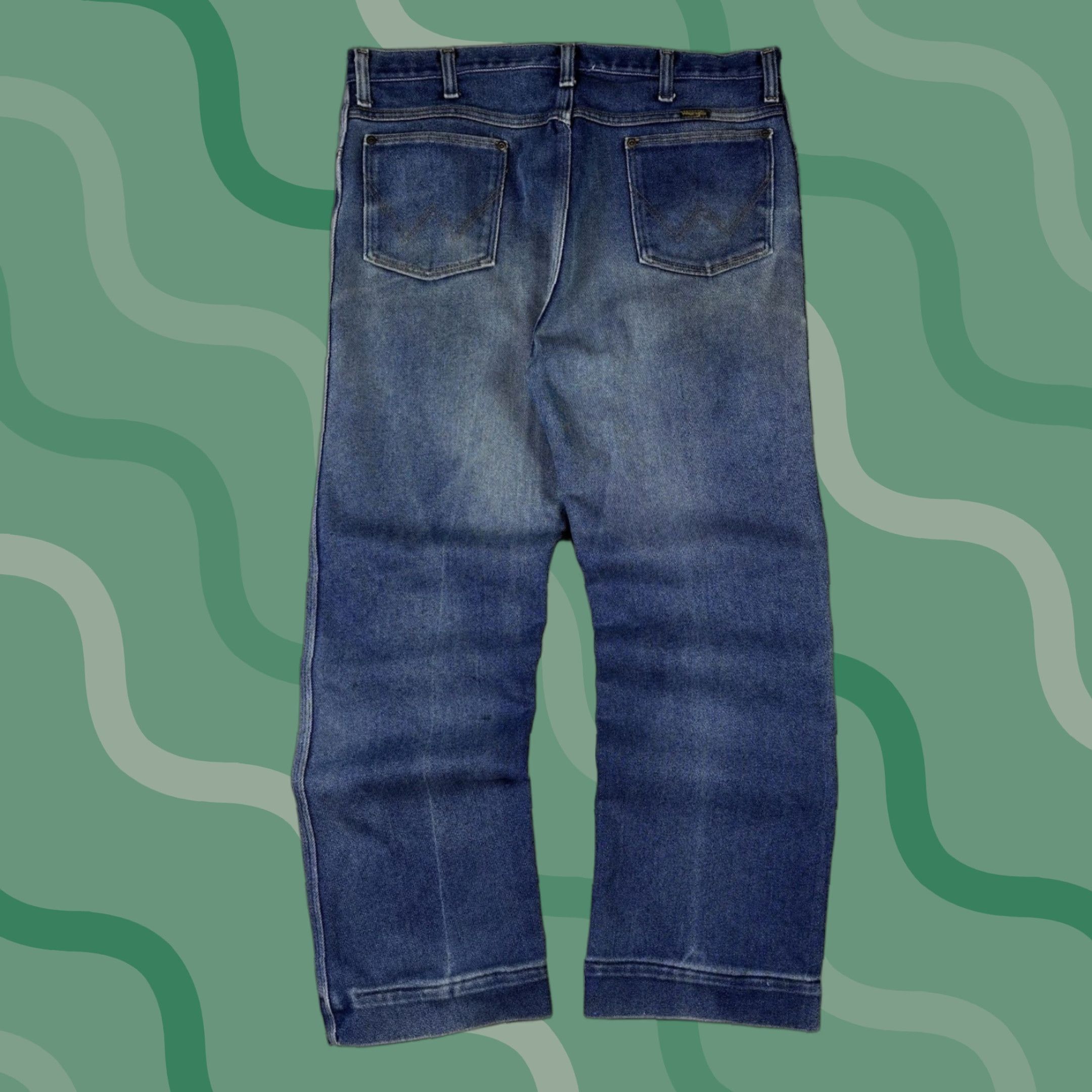 Wrangler VINTAGE Wrangler Jeans Dark Wash 38x28 Regular Fit Straight Leg 70s Cowboy Cut Mens Jeans Blue Denim Cotton USA 13MWZ Size US 38 / EU 54 - 1 Thumbnail