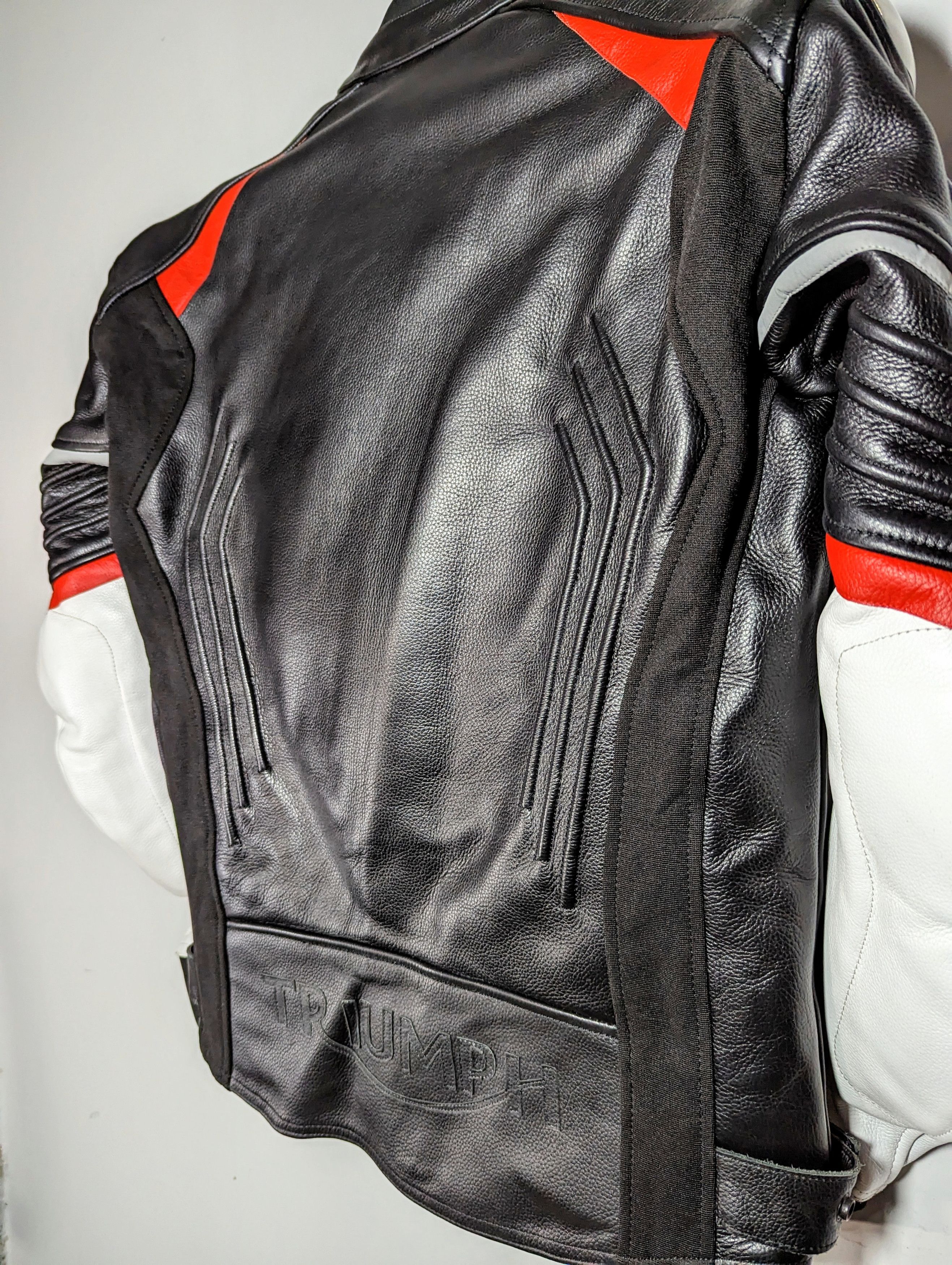 Other 🔥 Triumph 🔥 Motorcycles LEATHER JACKET RACING STREETWEAR Size US M / EU 48-50 / 2 - 6 Thumbnail