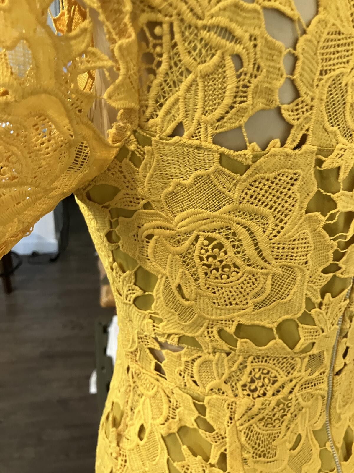 Lulus Boutique Lulus Mustard Yellow Lace Floral Dress Size Small Size S / US 4 / IT 40 - 8 Thumbnail