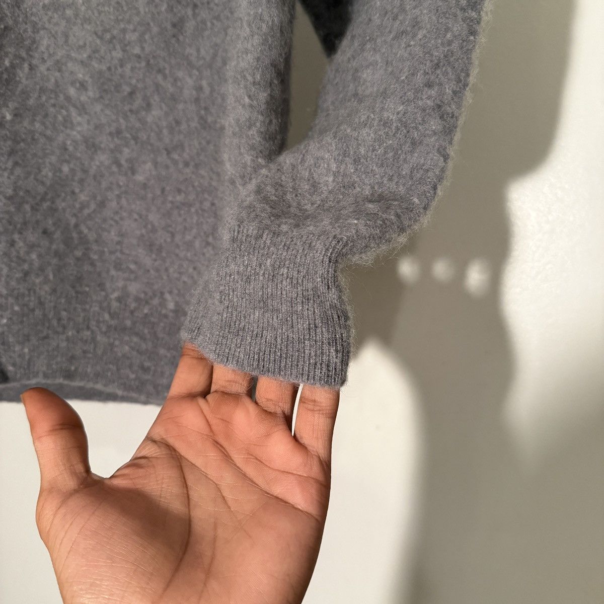 Jos. A. Bank Jos. A. Bank Brushed Cashmere V-Neck Sweater — Grey Size US L / EU 52-54 / 3 - 3 Thumbnail
