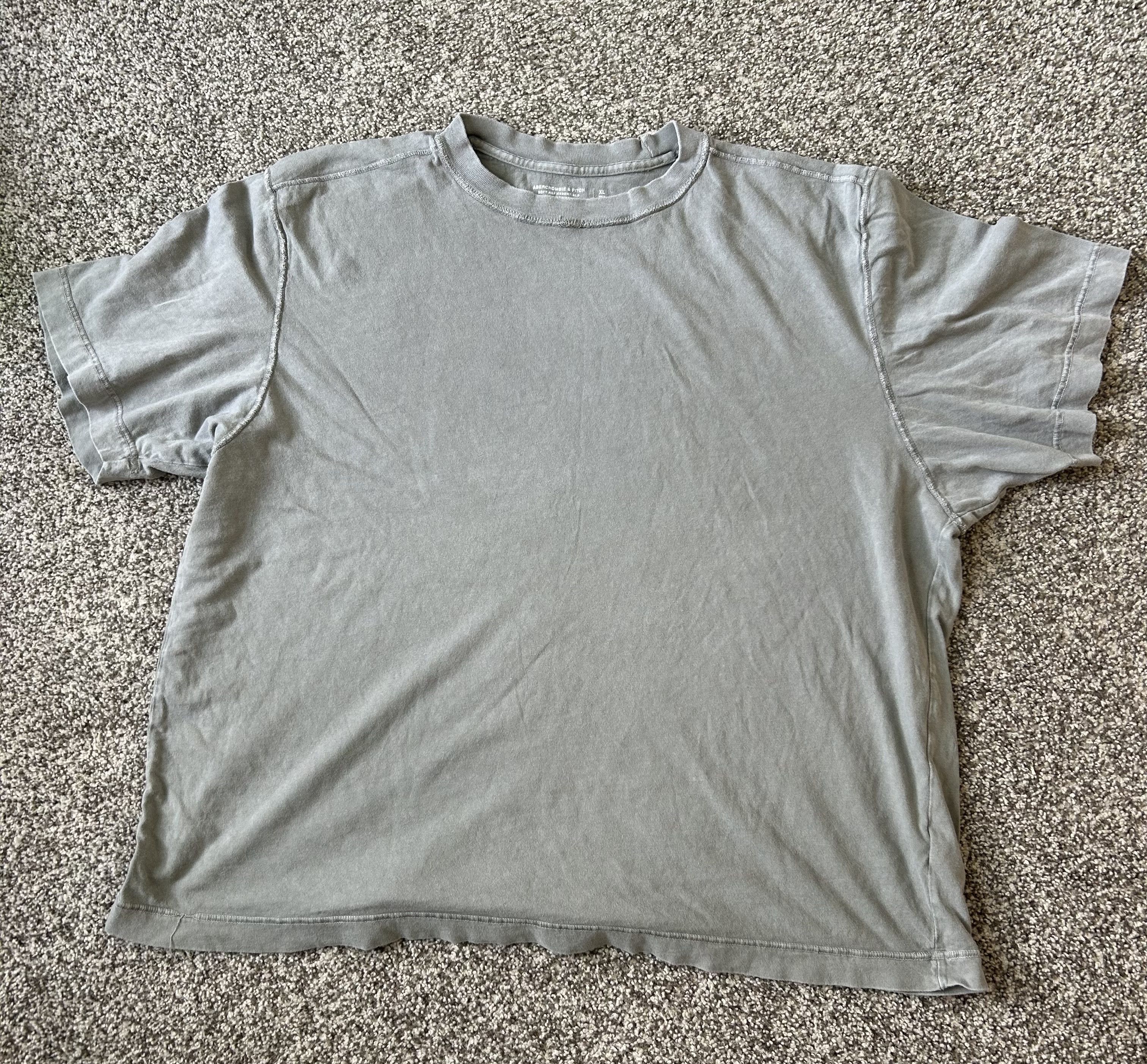 Abercrombie & Fitch Abercrombie Cropped Tee Size US XL / EU 56 / 4 - 1 Thumbnail