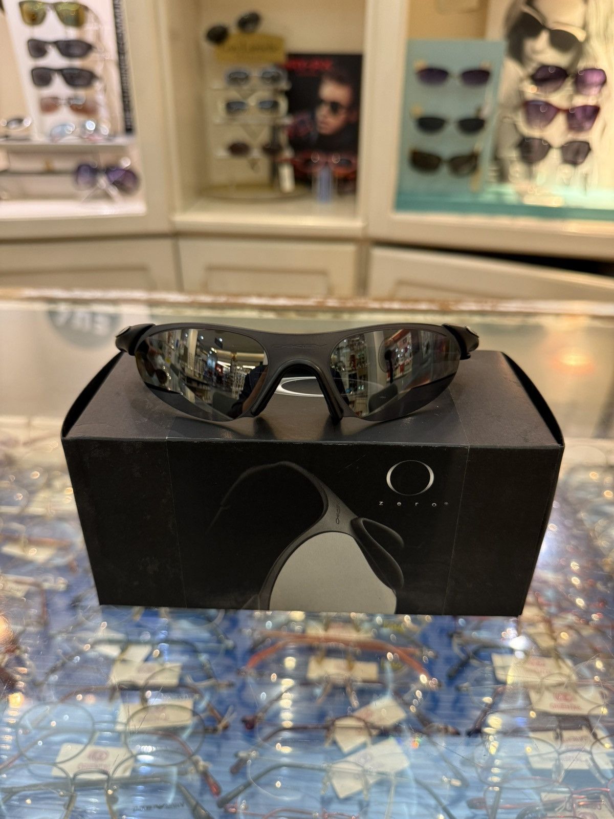 Oakley RARE 2000 ZERO 0.7 Oakley Sunglass Size ONE SIZE - 4 Thumbnail