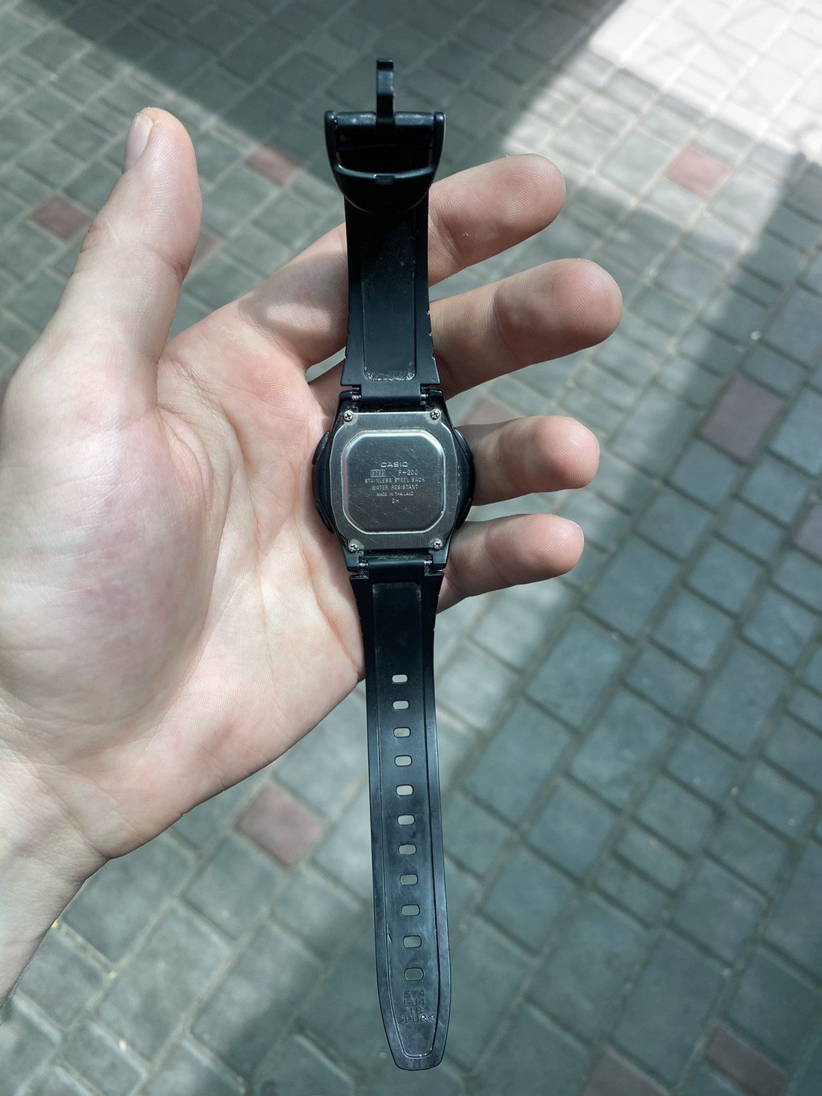 Casio Sport Watch Casio F-200 with Light, Excellent Condition Size ONE SIZE - 9 Thumbnail