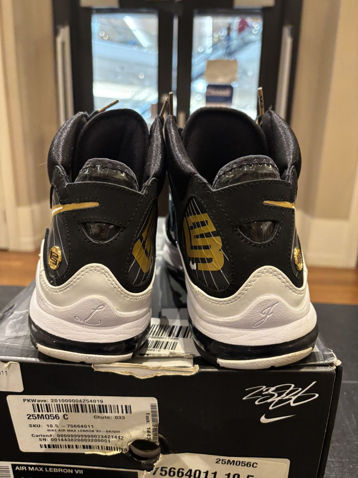 Nike Lebron 7 ‘Black White Metallic Gold’ Size US 10.5 / EU 43-44 - 3 Thumbnail