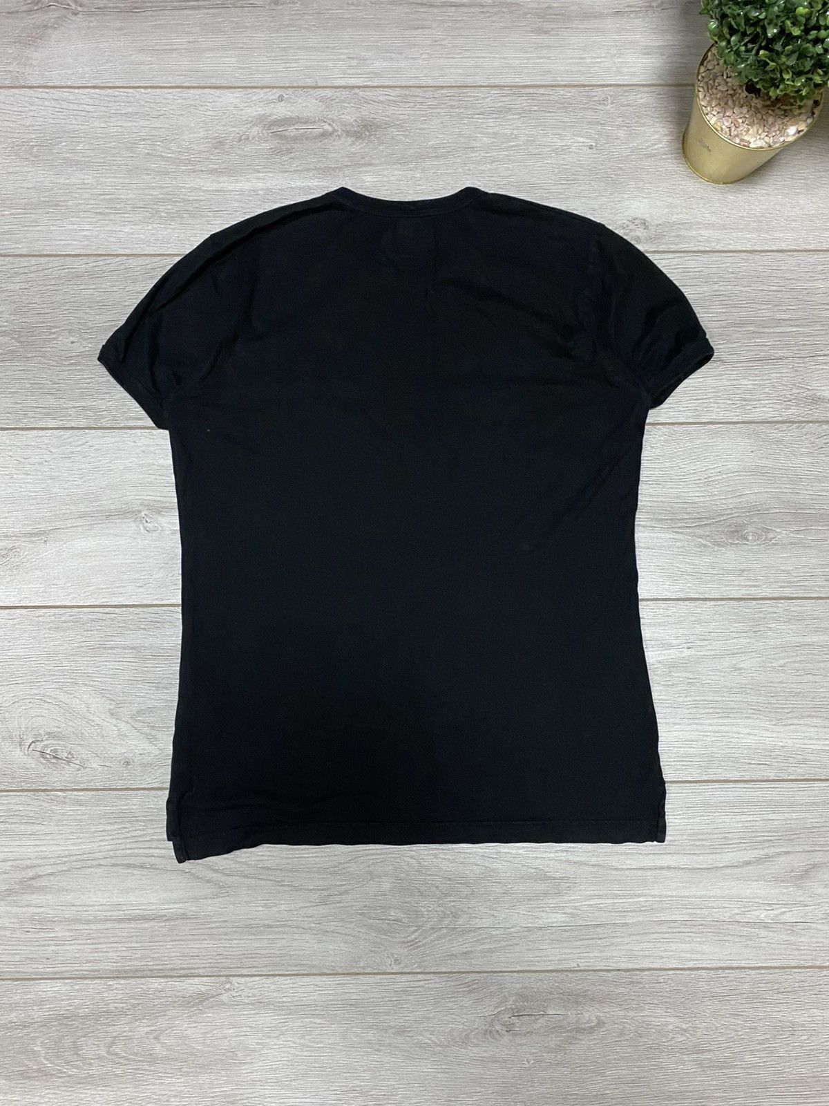 Vivienne Westwood Vivienne Westwood classic arm cutlass orb tee shirt Size US L / EU 52-54 / 3 - 6 Thumbnail