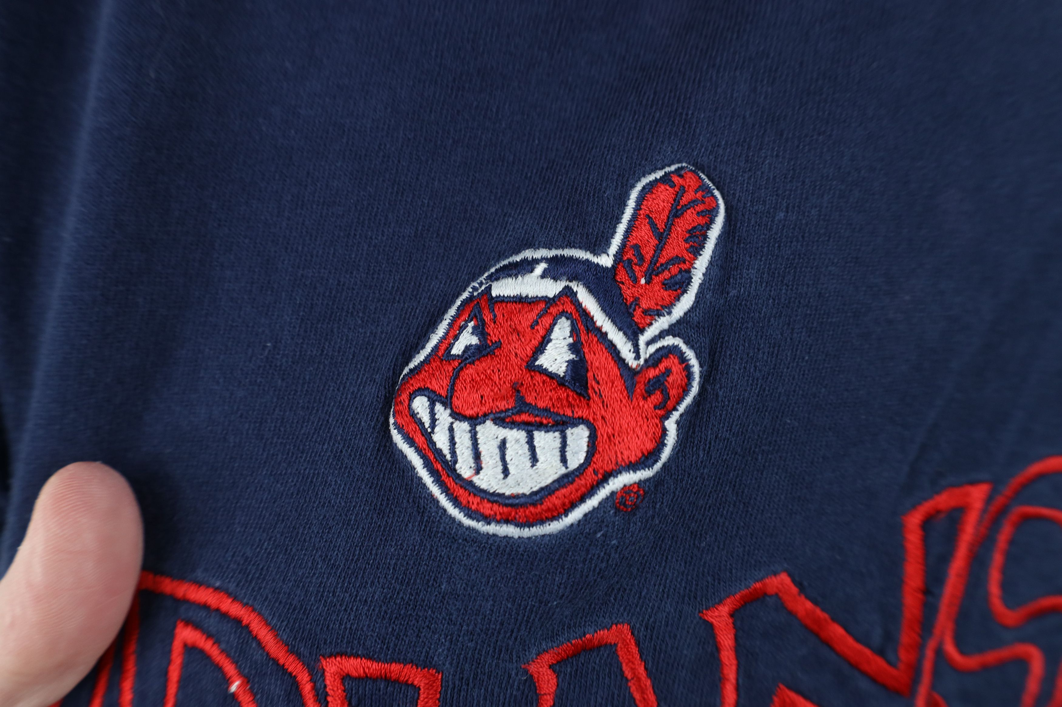 Vintage Vintage 90s Chief Wahoo Cleveland Indians Baseball T-Shirt Size US L / EU 52-54 / 3 - 6 Thumbnail