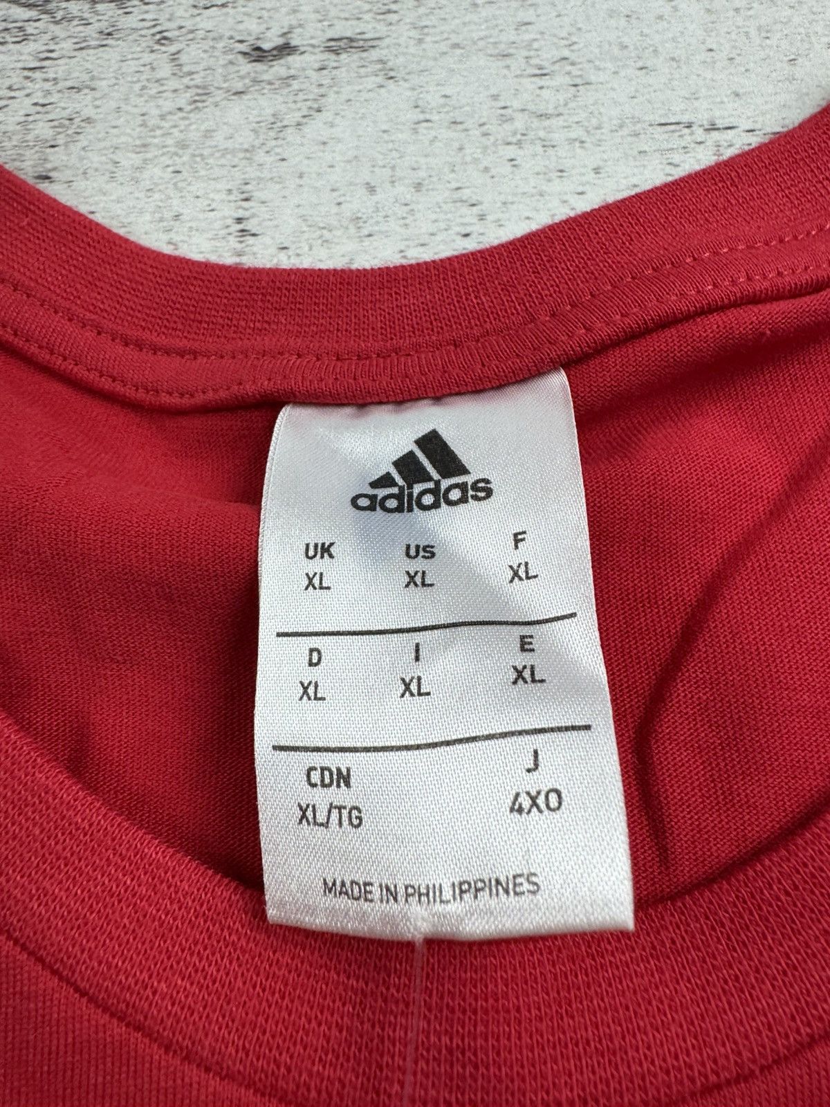 Adidas NEW Manchester United Training 2018 2019 Adidas Red Soccer Football Shirt Jersey Size US XL / EU 56 / 4 - 10 Thumbnail