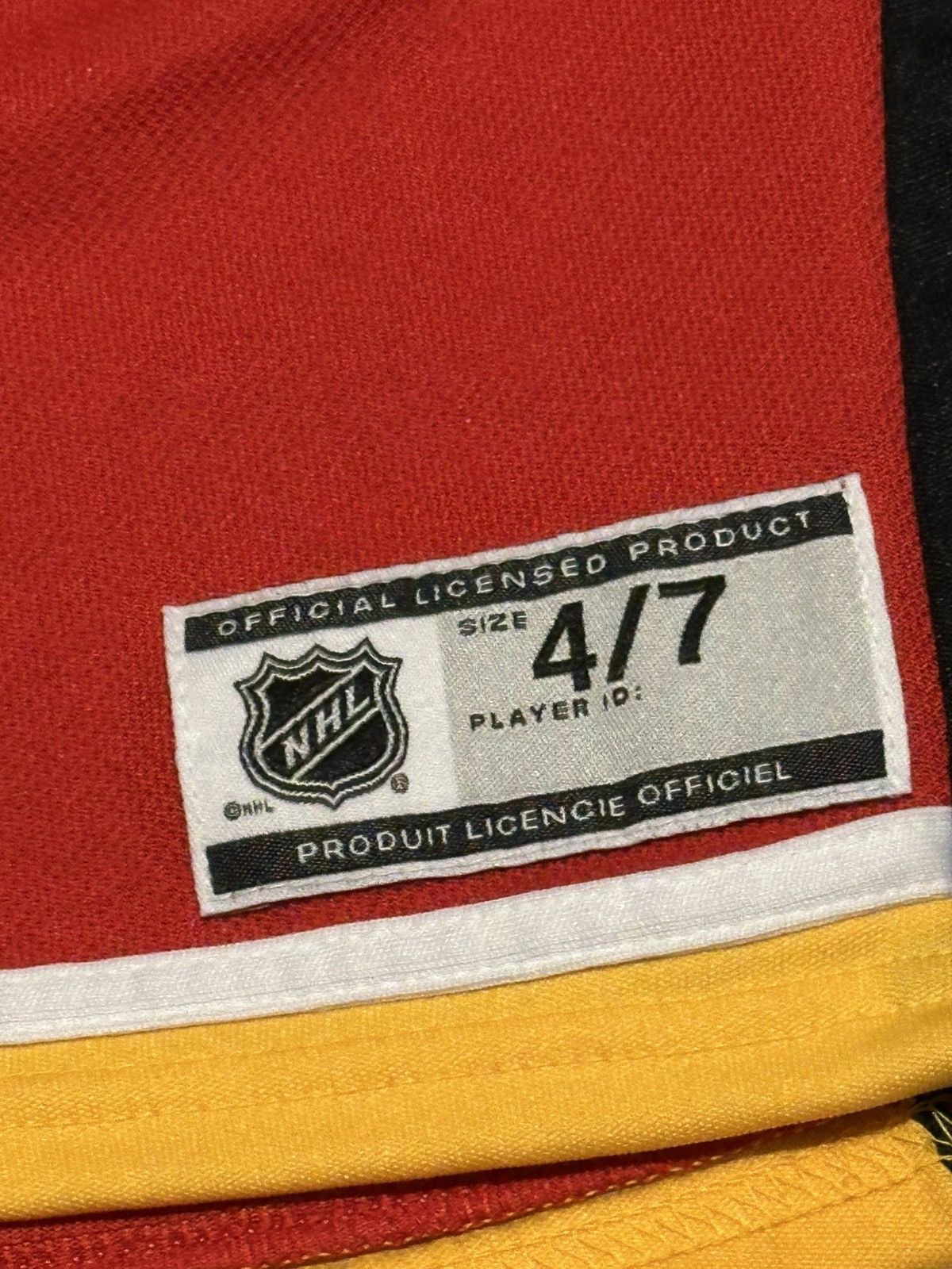 NHL Vintage Y2K Calgary Flames kids NHL hockey jersey sz (4-7) Size US XXS / EU 40 - 6 Thumbnail