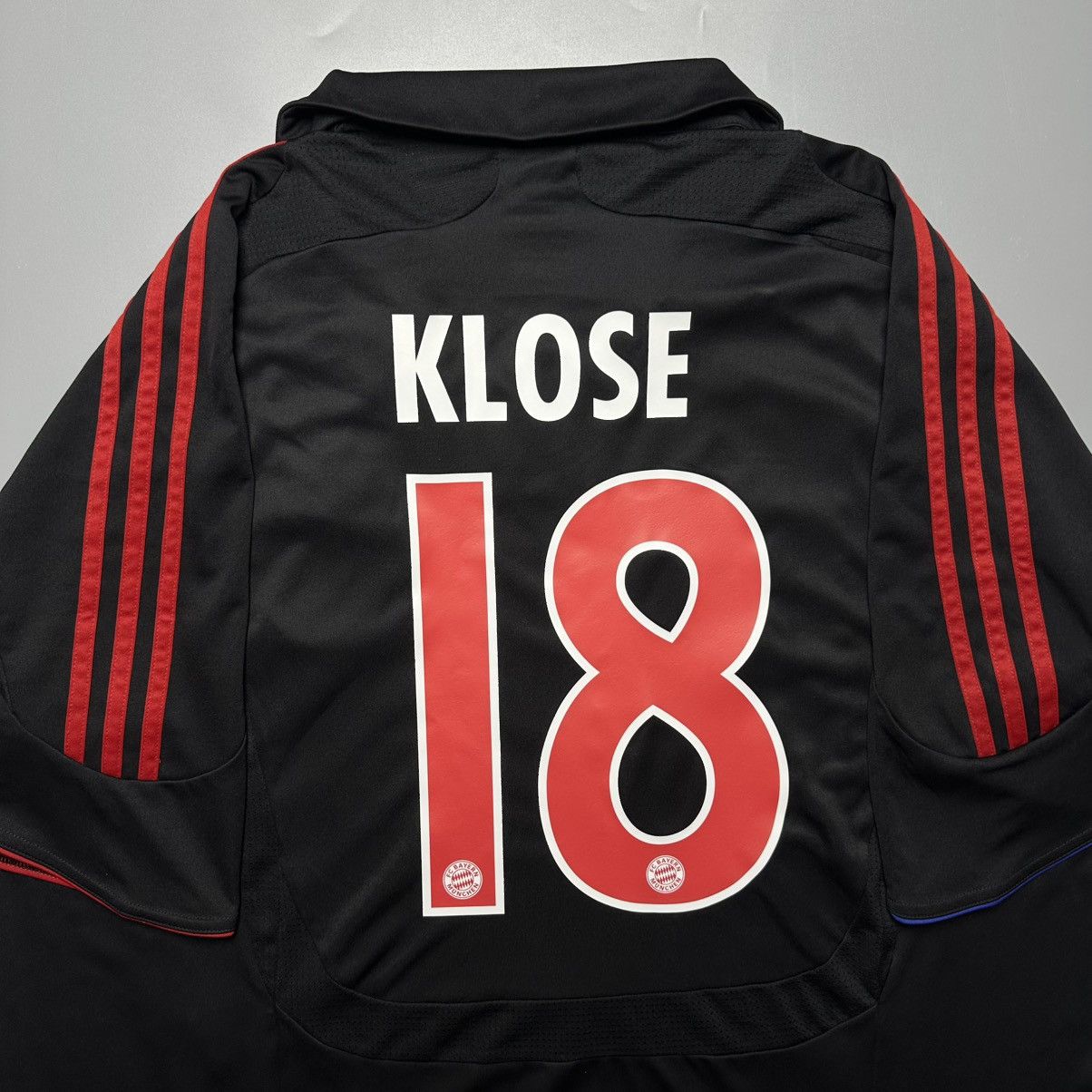Vintage BAYERN ADIDAS 2007/2008 FOOTBALL THIRD JERSEY #18 KLOSE Size US XXL / EU 58 / 5 - 9 Thumbnail
