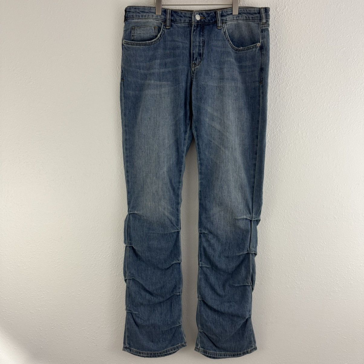 Anthropologie PILCRO Anthropologie Faded Wash Low-Rise Ruched Boot Jeans Size 30" / US 8 / IT 44 - 6 Thumbnail