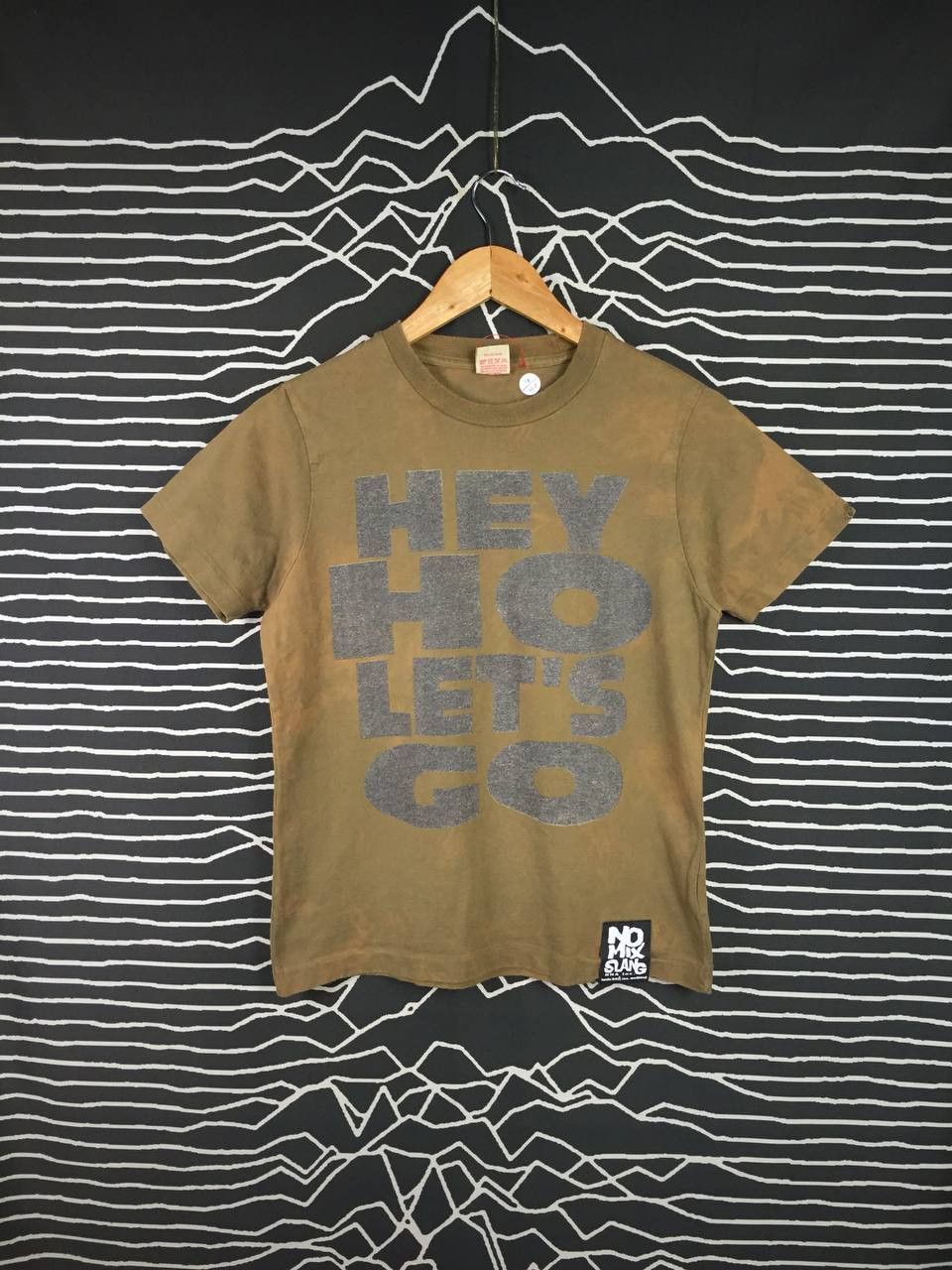 image of Seditionaries x Vintage VTG Rna Alternative Inc. No Mix Slang Ramones Hey Ho Tee in Olive (Size Med