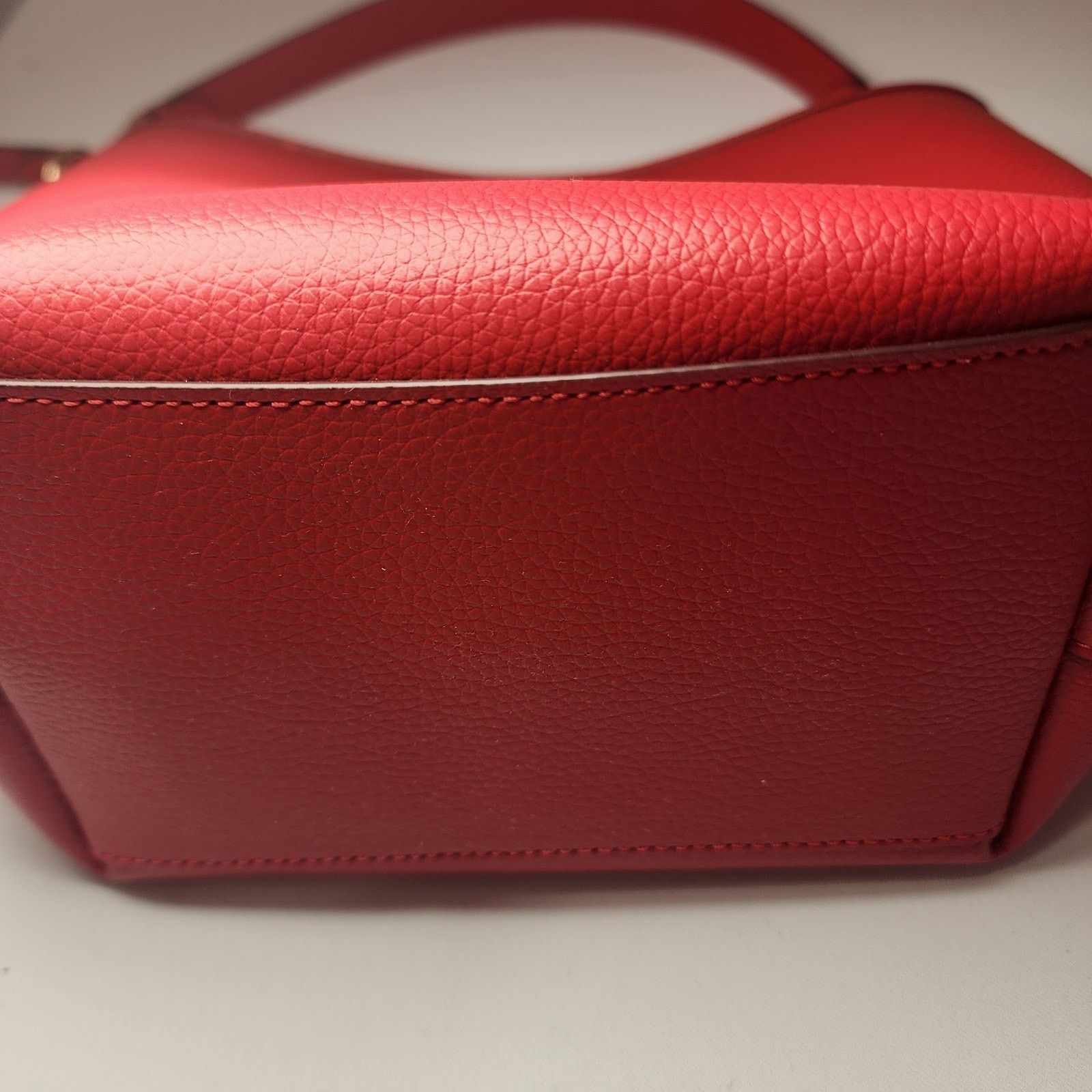 Coach NWT COACH CT801 City Bucket Leather Bag Purse Bold Red/ Gold Size ONE SIZE - 8 Thumbnail