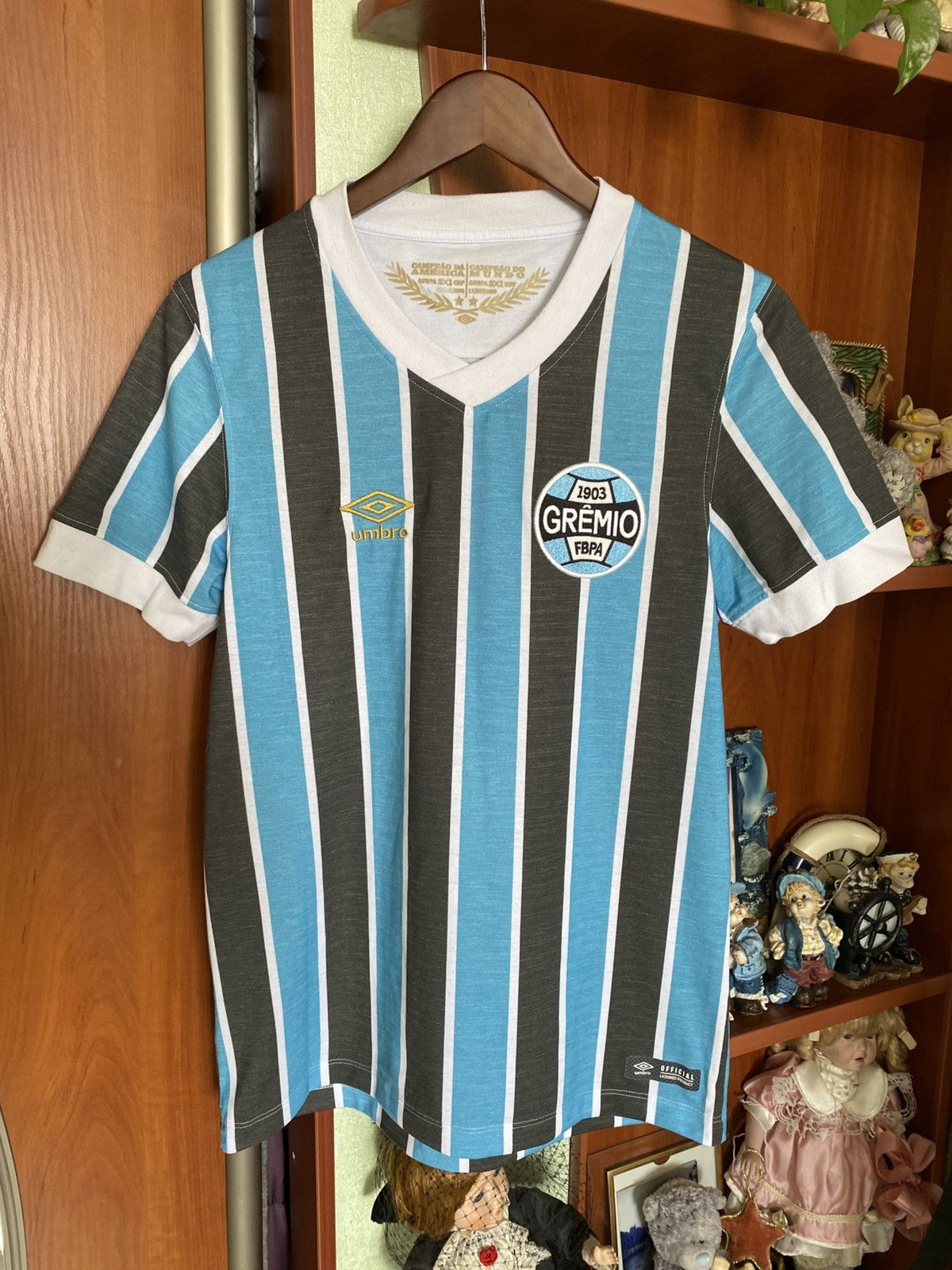 Umbro Official Umbro Gremio 1983 Retro # 7 Jersey Football Soccer Size US S / EU 44-46 / 1 - 1 Thumbnail