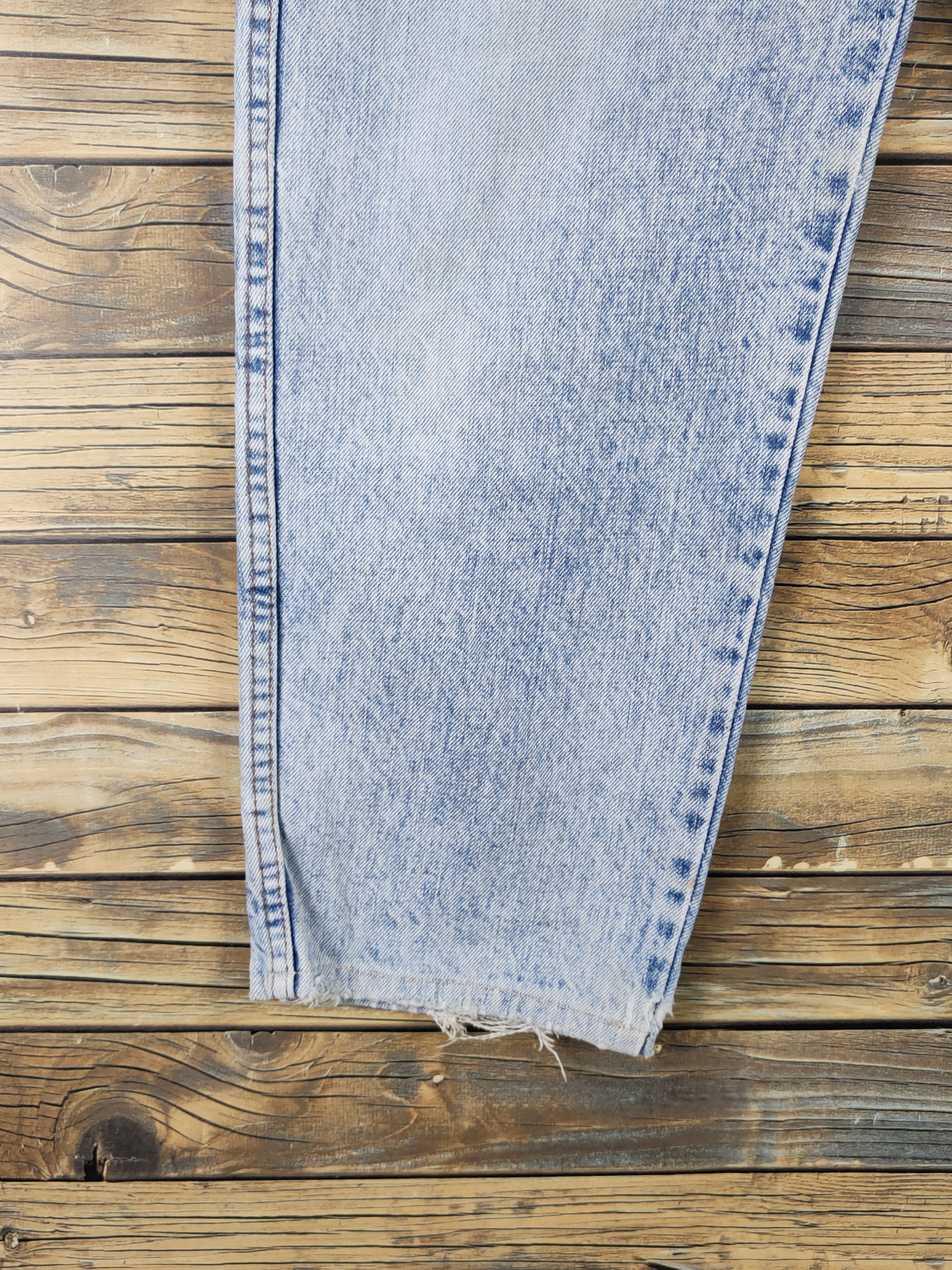 Levi's Levi's Light Blue vintage Distressed Ripped Jeans #1566 Size US 31 - 4 Thumbnail