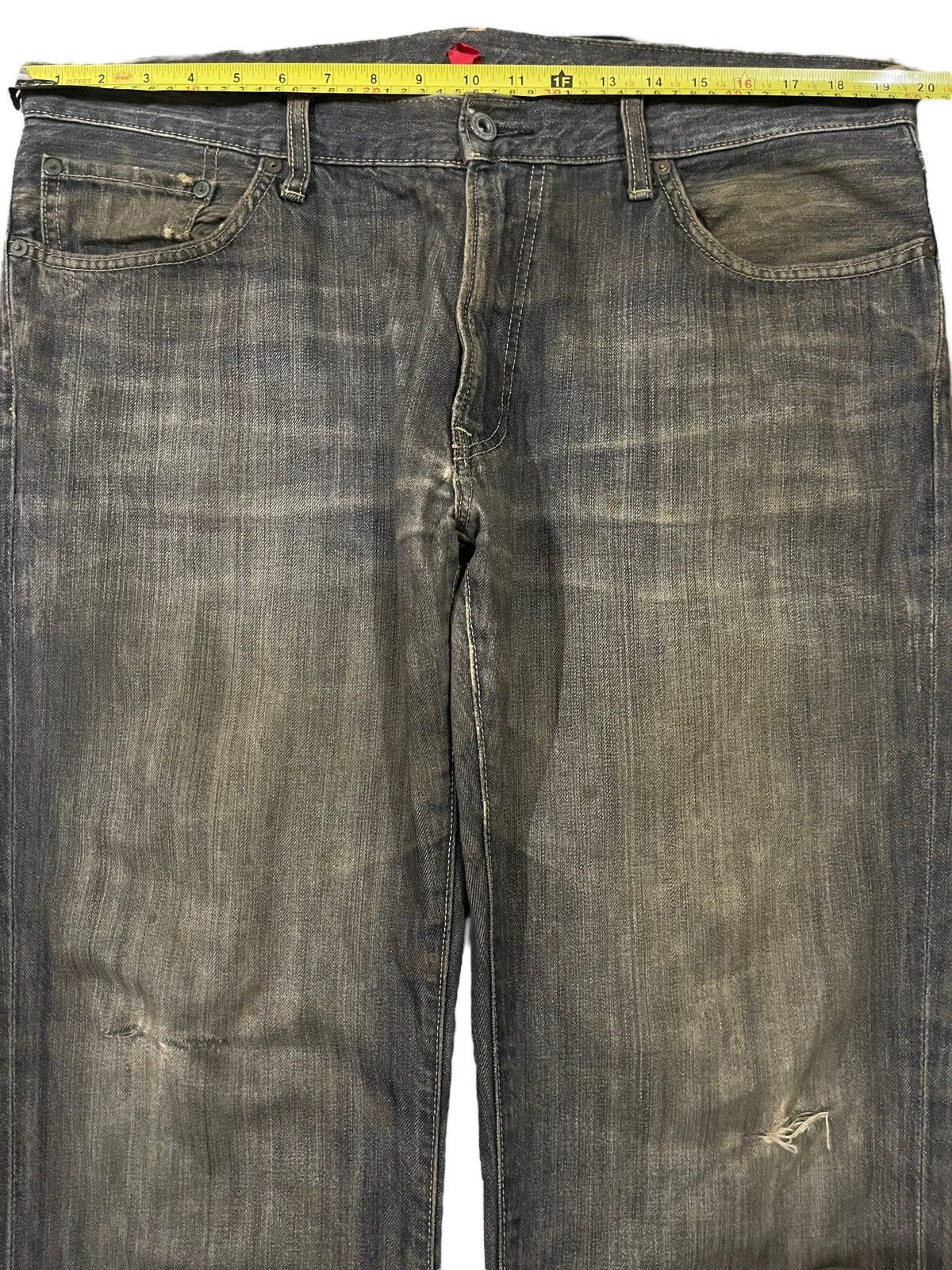 Uniqlo Vintage Japanese Uniqlo Faded Wash Style Baggy Jeans Size US 38 / EU 54 - 9 Thumbnail