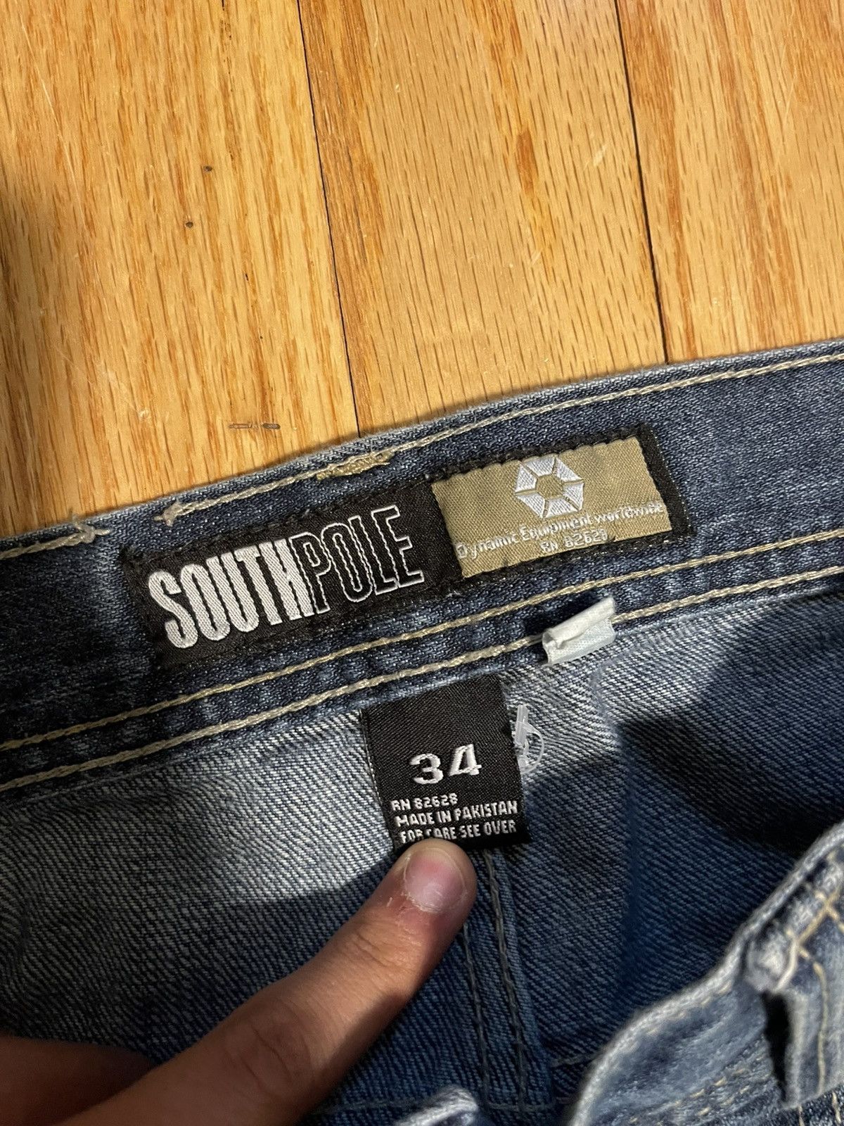 Southpole Southpole embroidered brown tab. Size US 34 / EU 50 - 6 Thumbnail