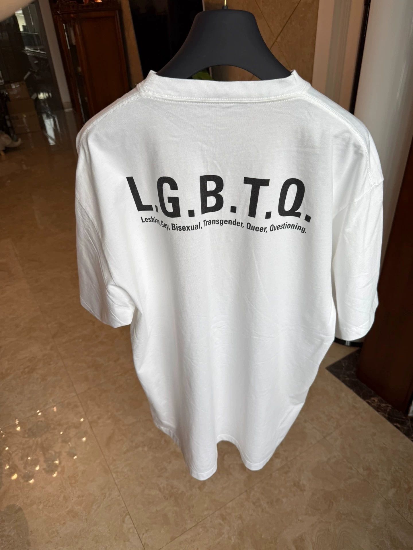 Balenciaga Balenciaga White Oversized T-Shirt XS (Fits XL)Graffiti Size US XS / EU 42 / 0 - 2 Thumbnail