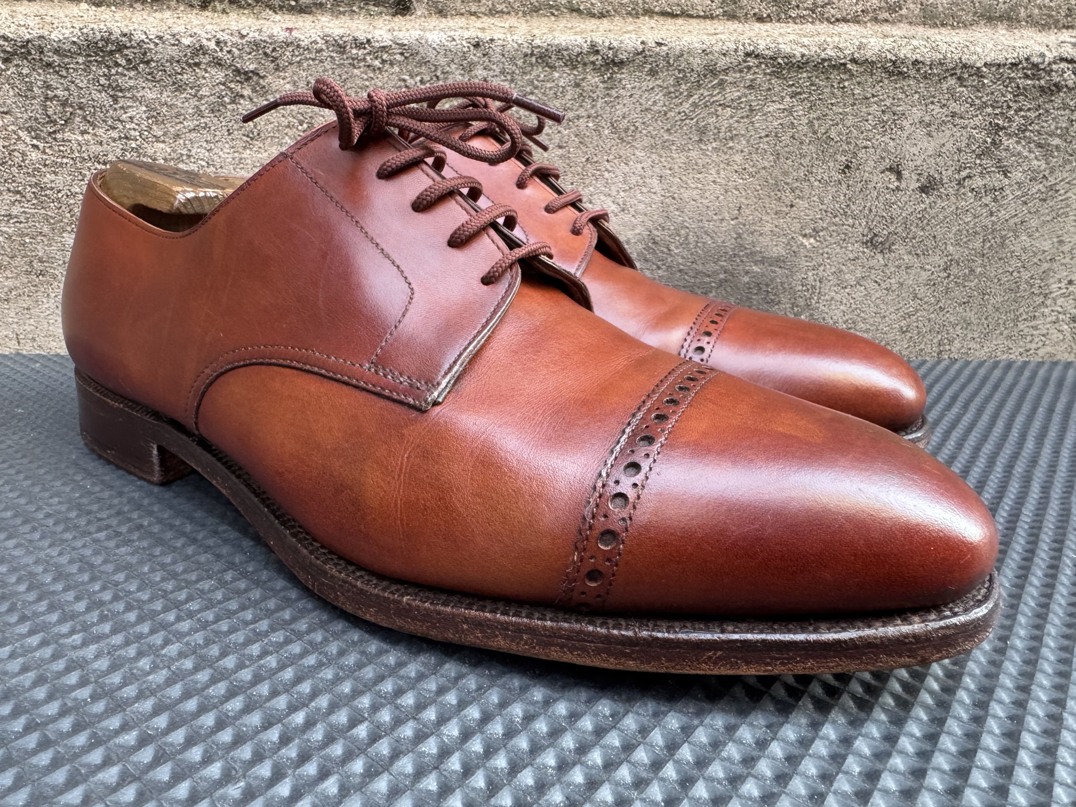 Crockett & Jones Calf Toe Medallion Full Brogue Cap Toe