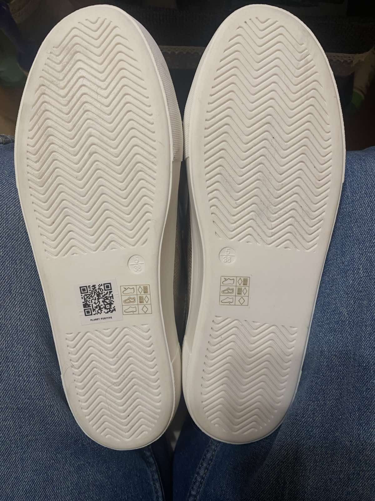 Kurt Geiger Женские сникерсы Kurt Geiger новые размер 38 Size US 8 / IT 38 - 5 Thumbnail
