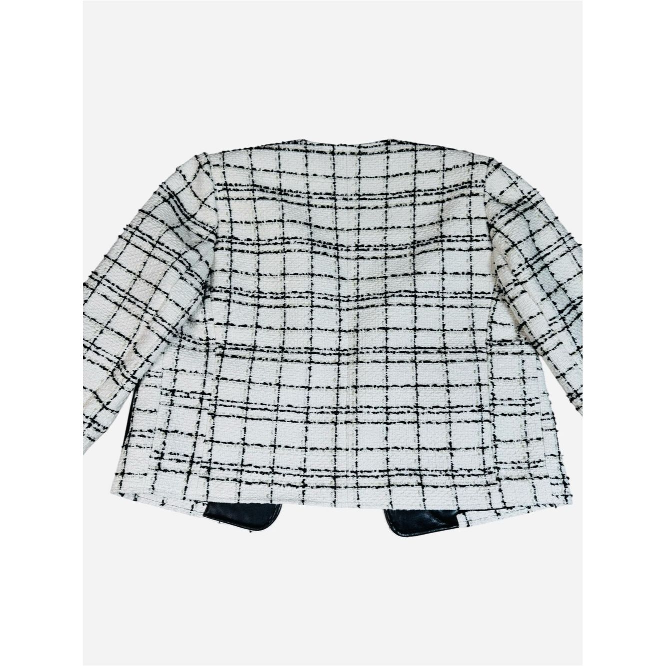 Chicos NWT New $139 Chico's Tweed Faux Leather Trim Jacket Size 0P Size S / US 4 / IT 40 - 4 Thumbnail