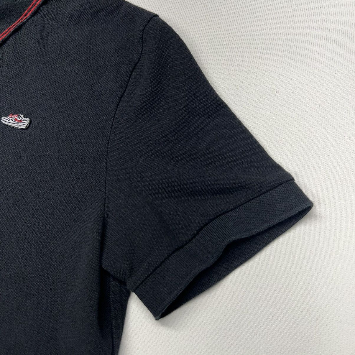 Nike × Vintage VTG Nike Polo Shirt Black Sportswear Air Max 90 Y2K Size US L / EU 52-54 / 3 - 7 Thumbnail