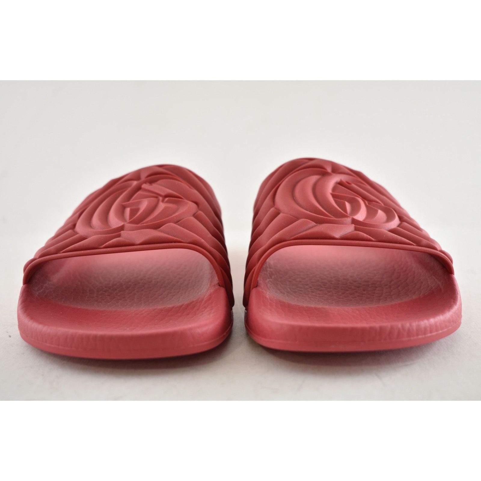 Gucci Gucci Deep Coral Red Rubber Quilted GG Logo Flat Pool Slide Size US 6 / IT 36 - 9 Thumbnail