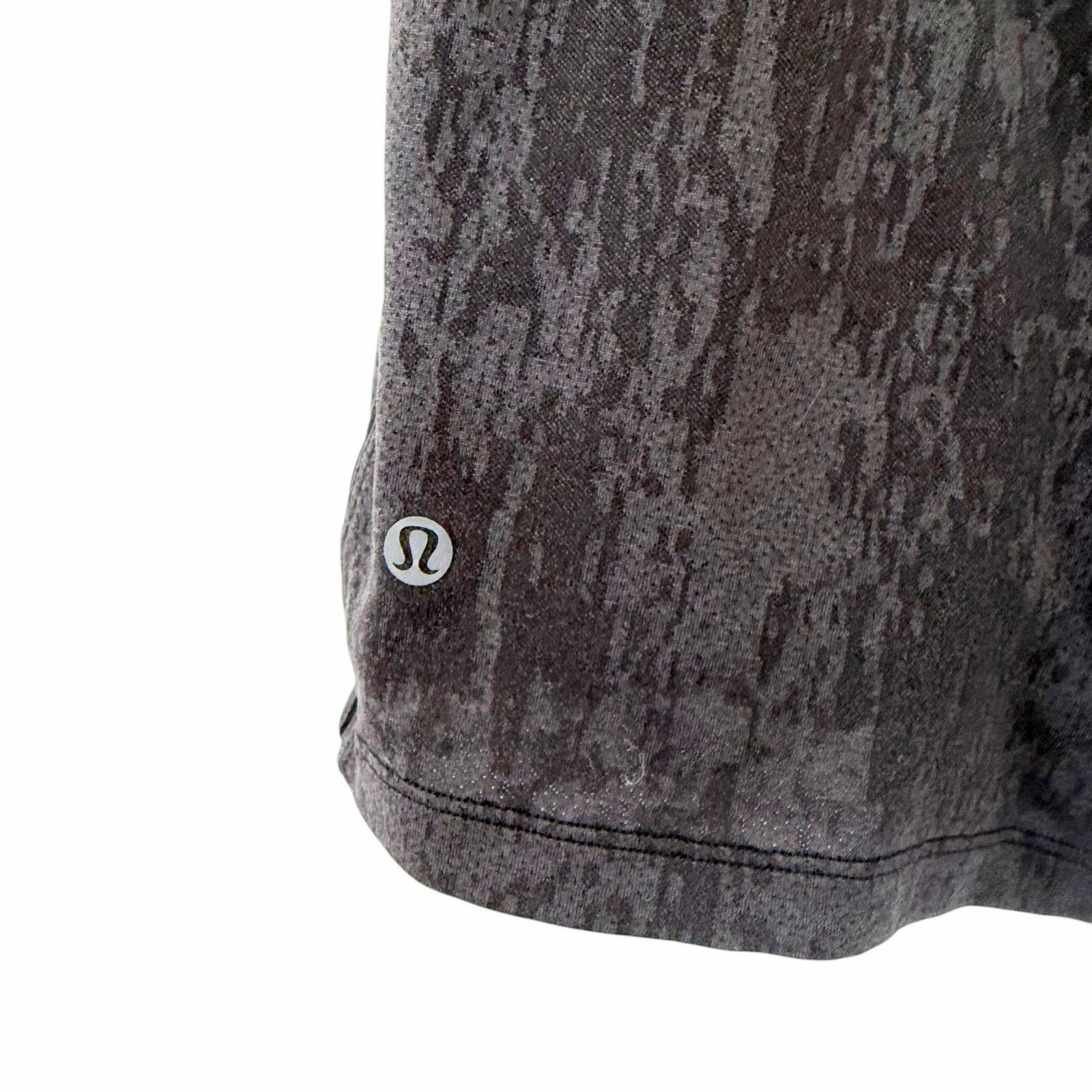 Lululemon Lululemon Gray Pace Breaker Lined Shorts Sz L Size US 29 - 3 Thumbnail