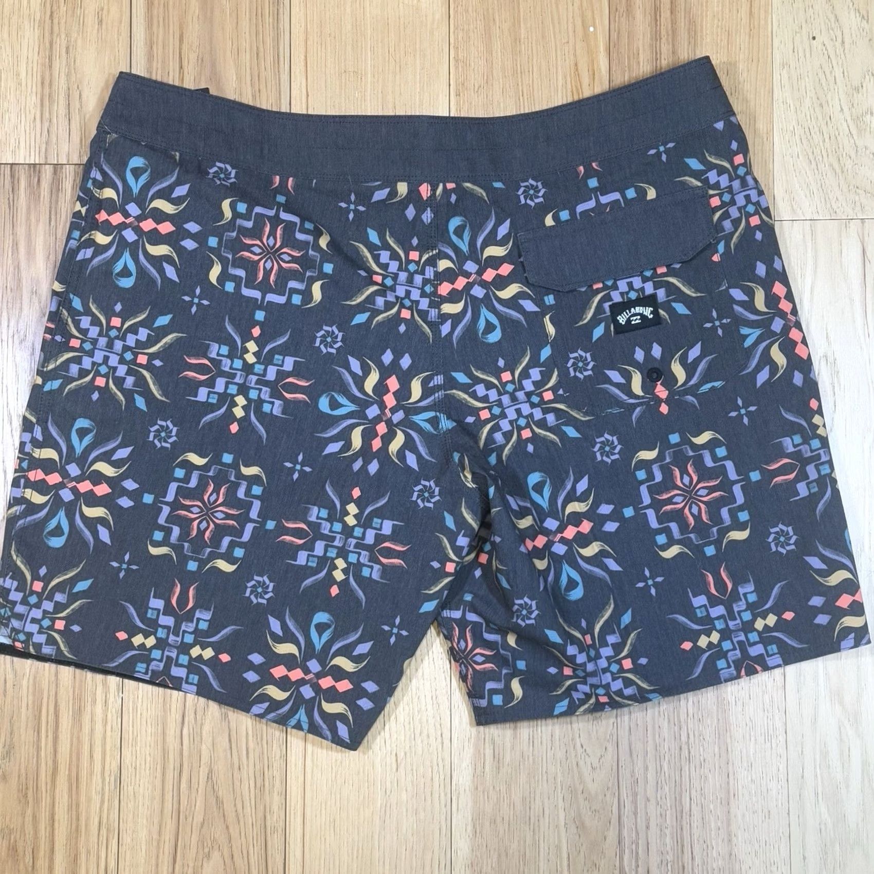 Billabong Billabong Board Shorts NWT Recycler Good Times Pro Size 38 Multicolor Pocket Short Length Men Size US 38 / EU 54 - 4 Thumbnail