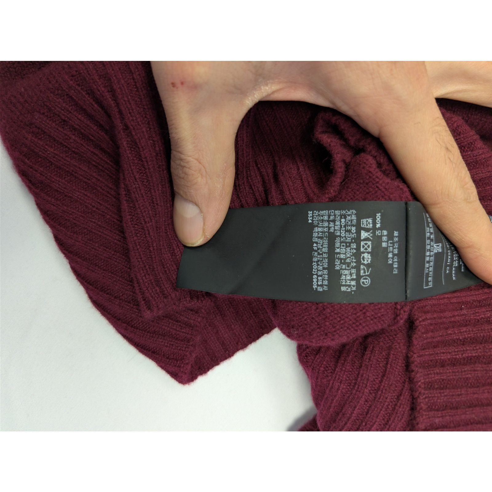 Tom Ford o1rshd1 CC20 Crewneck Sweater in Burgundy Size US M / EU 48-50 / 2 - 18 Thumbnail