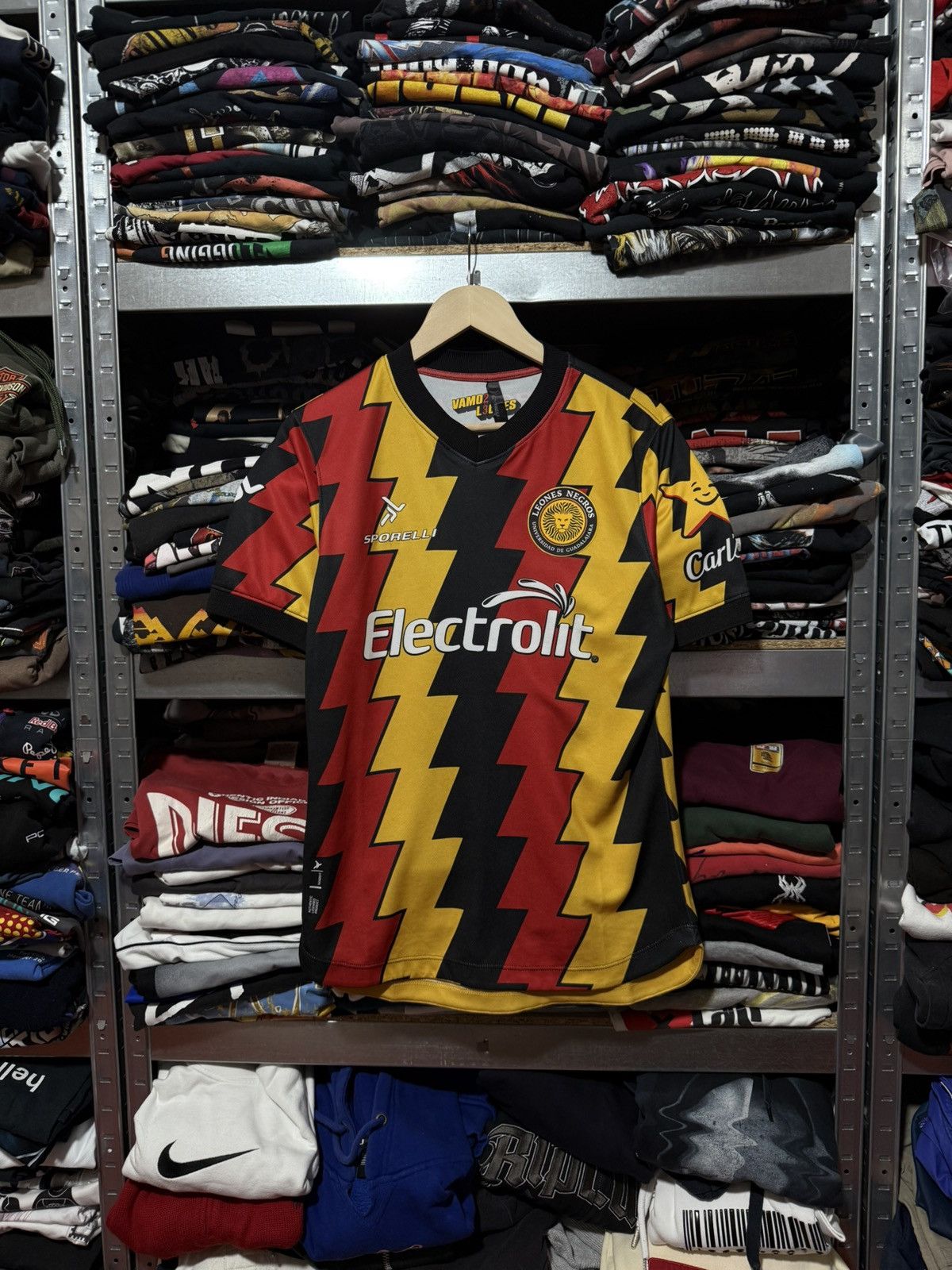 Vintage Sporelli Leones Negros 2022 2023 Home Soccer Football Jersey Size US M / EU 48-50 / 2 - 1 Thumbnail