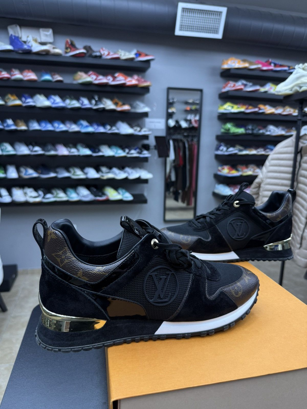 Louis Vuitton Louis Vuitton Run Away Sneaker Black Brown Monogram Size US 8 / EU 41 - 2 Thumbnail