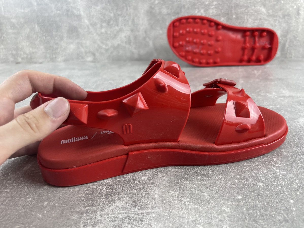 Jun Takahashi × Melissa × Undercover Melisa Undercover Jun Takahashi Avant Garde Red Sandals Size US 7 / IT 37 - 9 Thumbnail