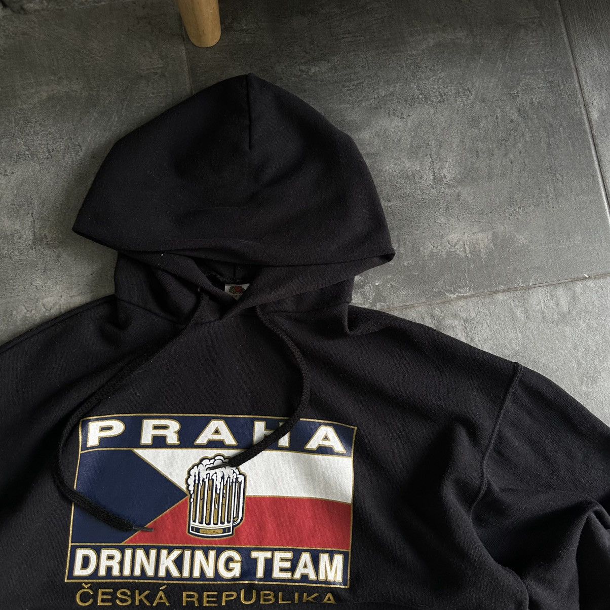 Vintage Vintage Adult”Praha Drinking Team” Hoodie Joke Humor Y2K Size US L / EU 52-54 / 3 - 5 Thumbnail