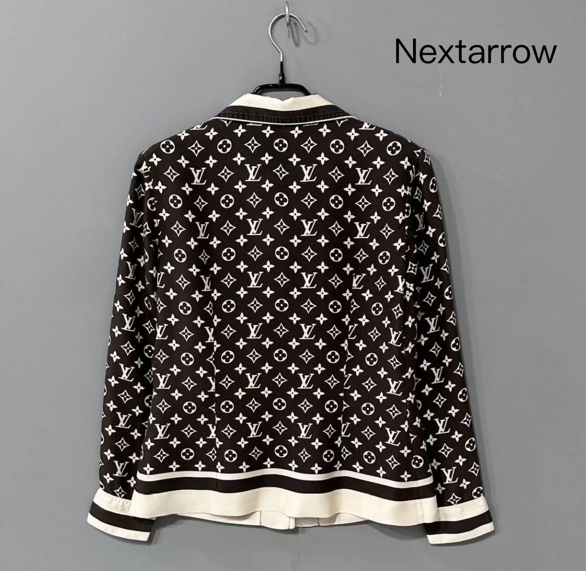 Louis Vuitton LOUIS VUITTON Silk printed shirt2412-Nextarrow Size US S / EU 44-46 / 1 - 2 Thumbnail