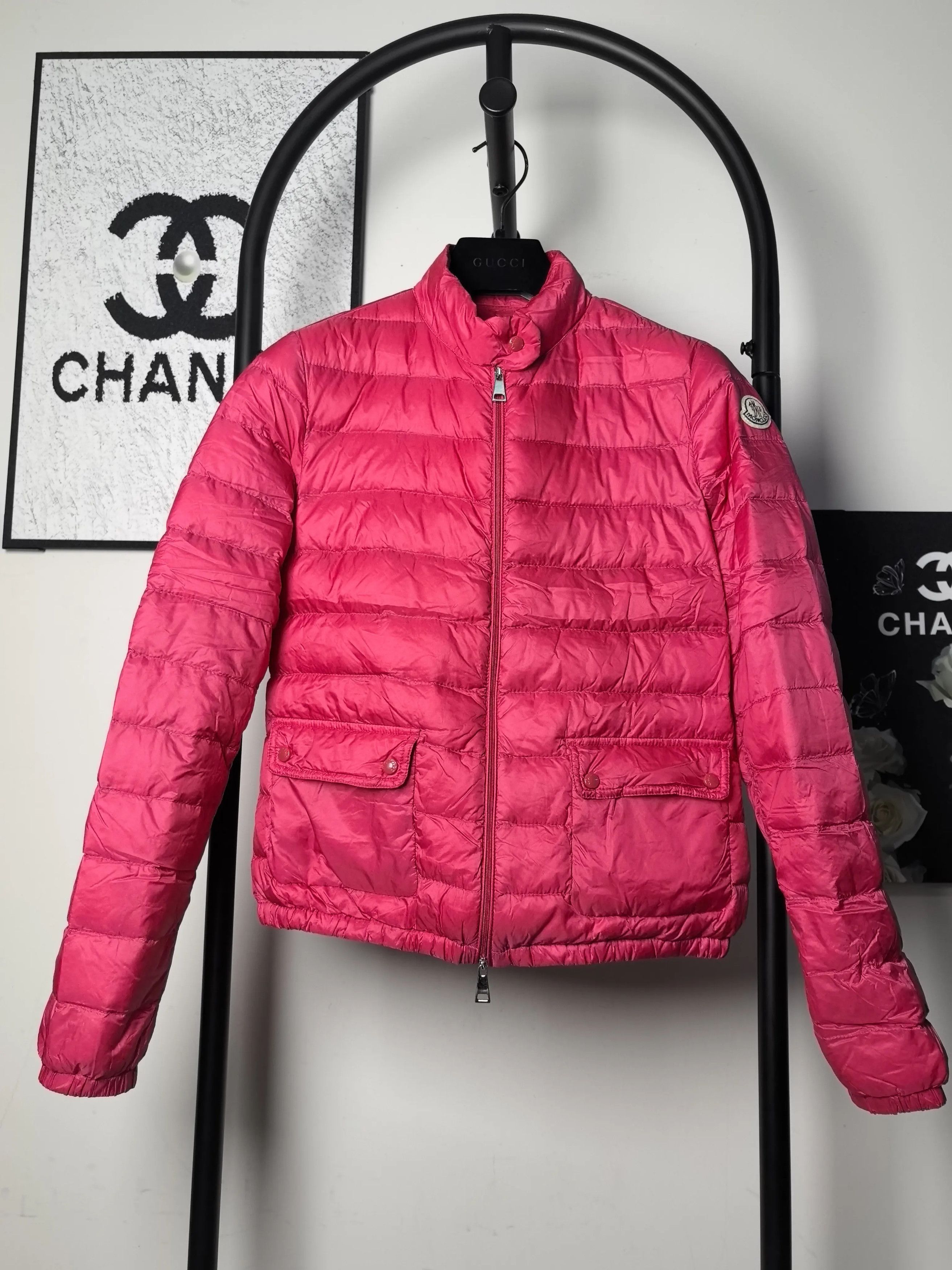 Moncler Moncler Lightweight Down White Heavy Coat s Men Size US S / EU 44-46 / 1 - 1 Thumbnail