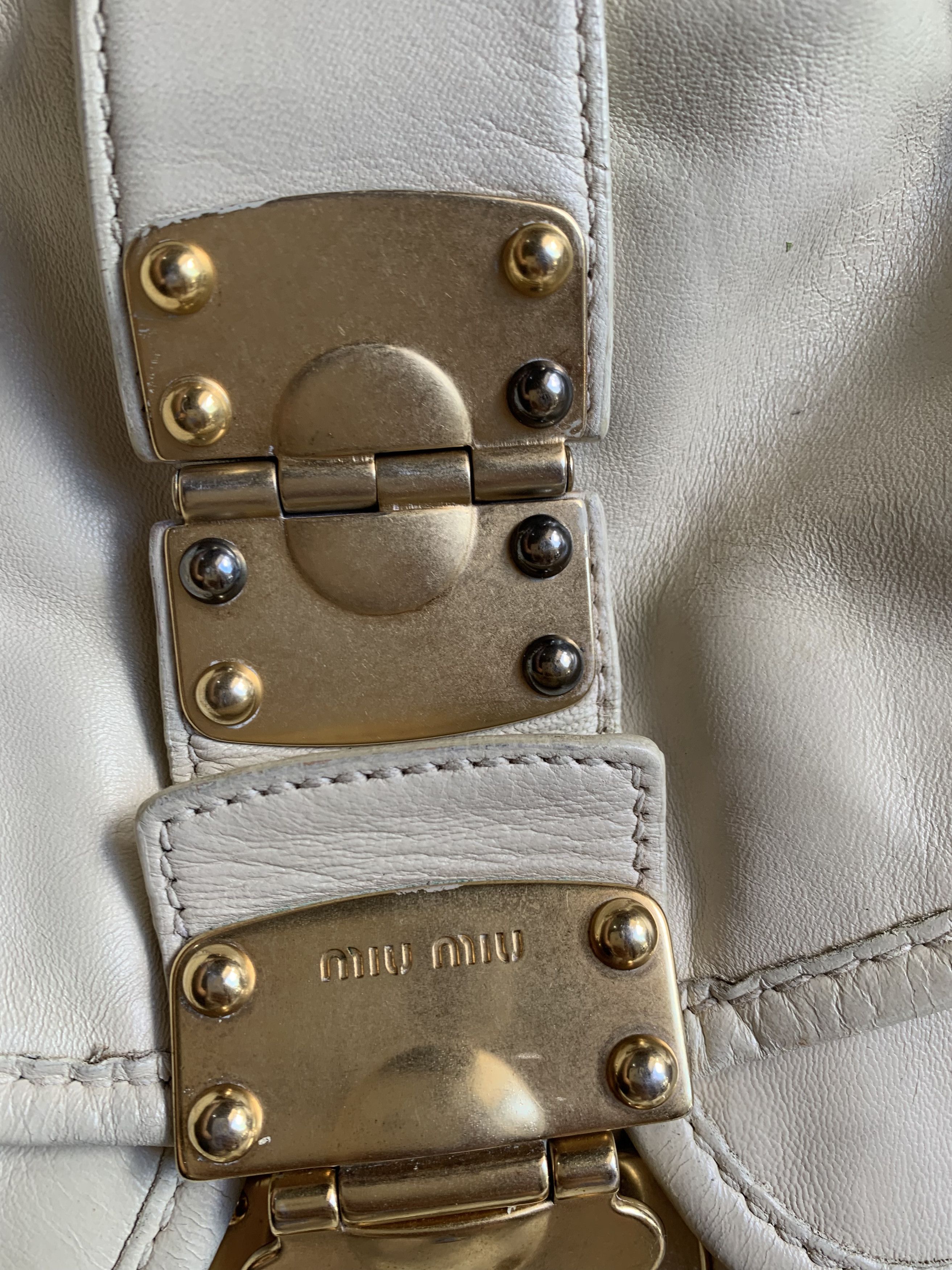 Miu Miu Miu Miu Matelassé Coffer 2 Ways Bag White Size ONE SIZE - 13 Thumbnail