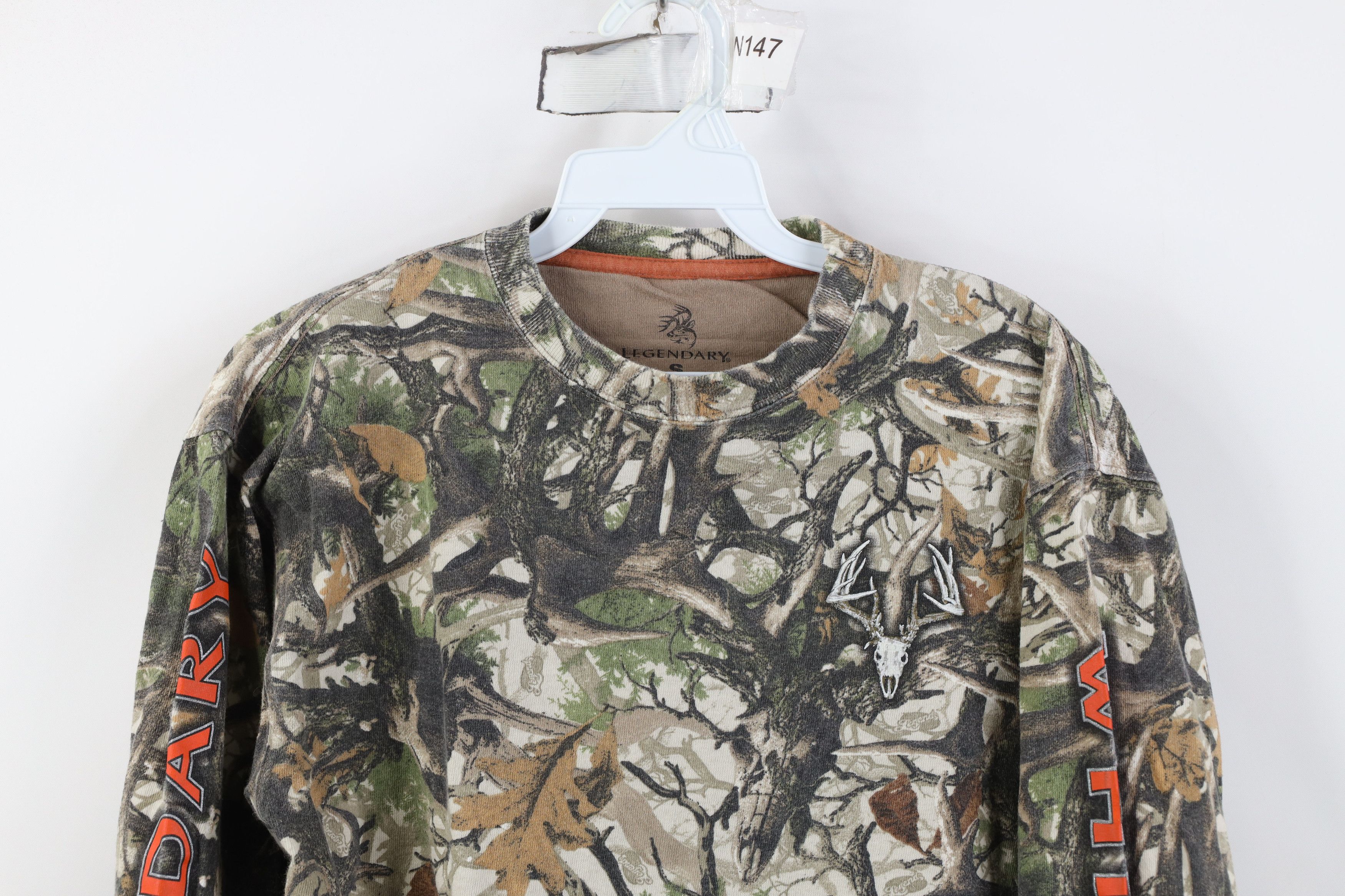 Vintage Vintage Y2K Streetwear Antler Camouflage Long Sleeve T-Shirt Size US S / EU 44-46 / 1 - 2 Thumbnail