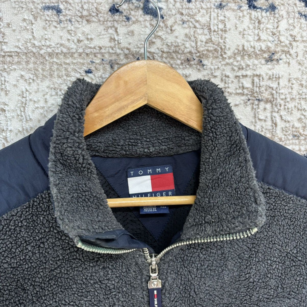 Tommy Hilfiger × Vintage Vintage Tommy Hilfiger Sherpa Fleece Jacket Size US S / EU 44-46 / 1 - 2 Thumbnail